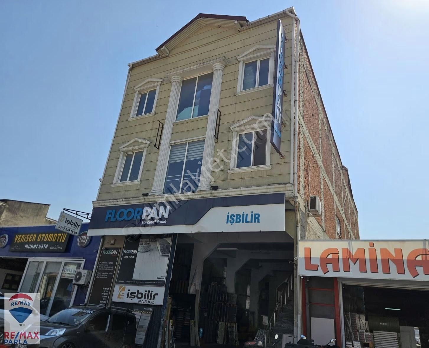 Canik / Piazza Avm Arkası Satılık 1000 M2 4 Katlı Dükkan