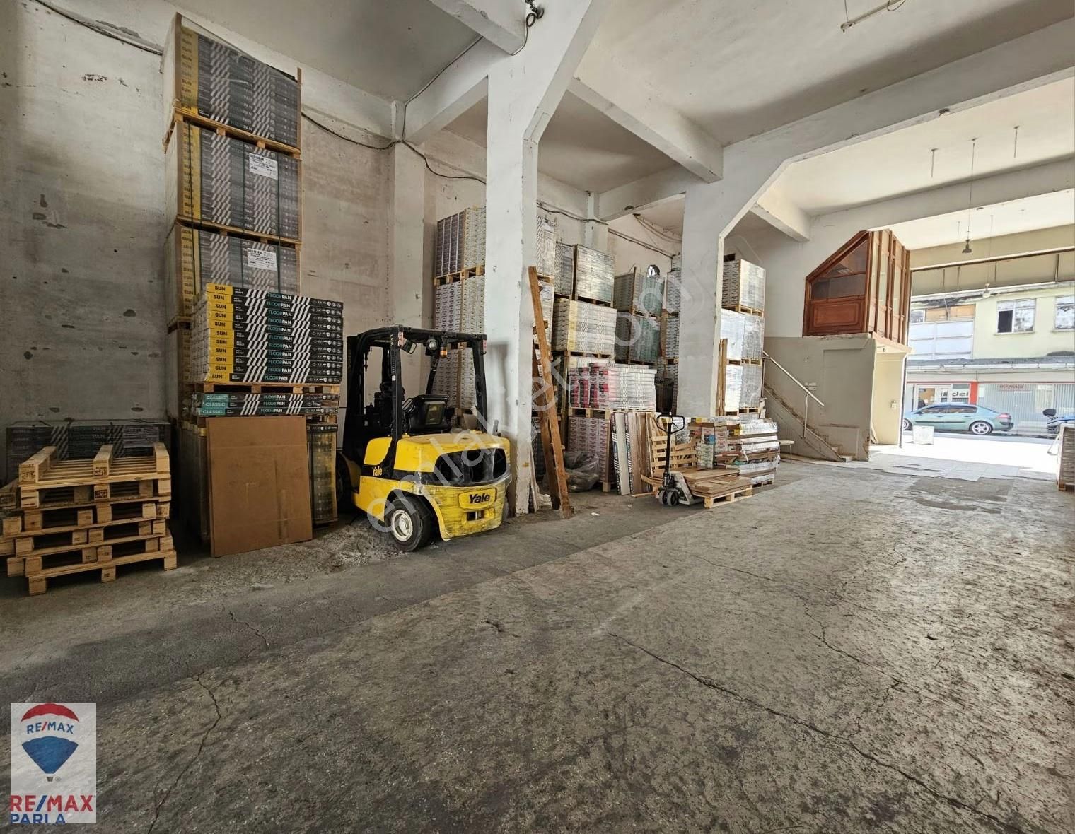 Canik / Piazza Avm Arkası Satılık 1000 M2 4 Katlı Dükkan - Görsel 4