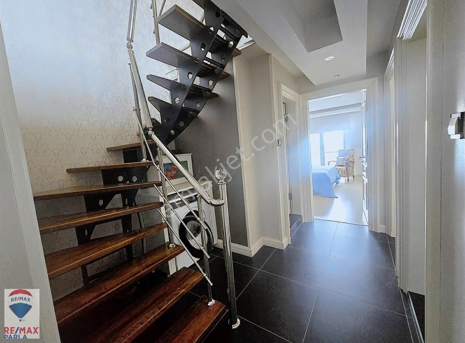 Güzelyalıda Sahile 2. Parsel, Deniz Manzaralı 5+1 Dubleks - Görsel 7