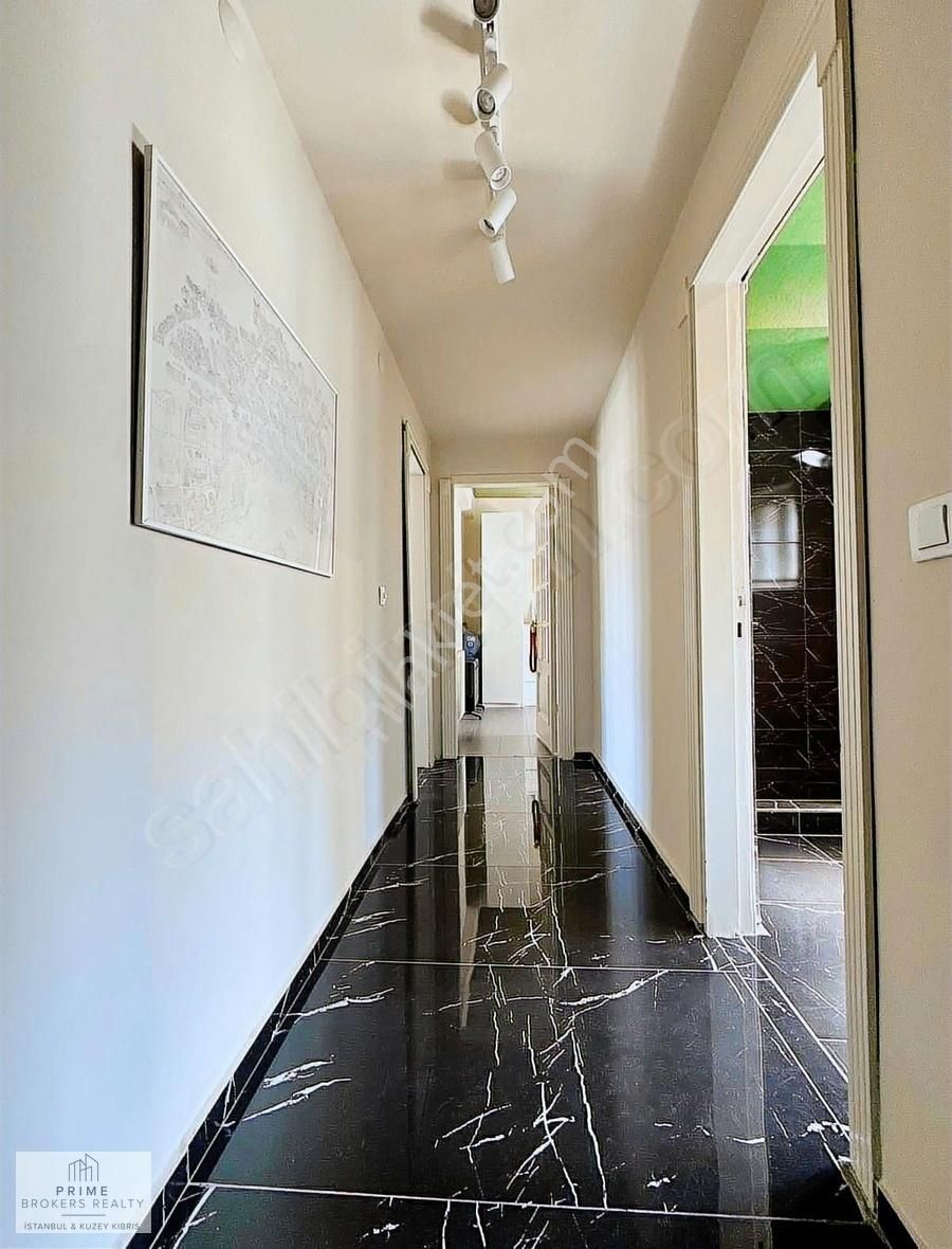 Beyoğlu Merkezde 250m2 Teraslı Manzaralı Asansörlü Emsalsiz Dair - Görsel 9