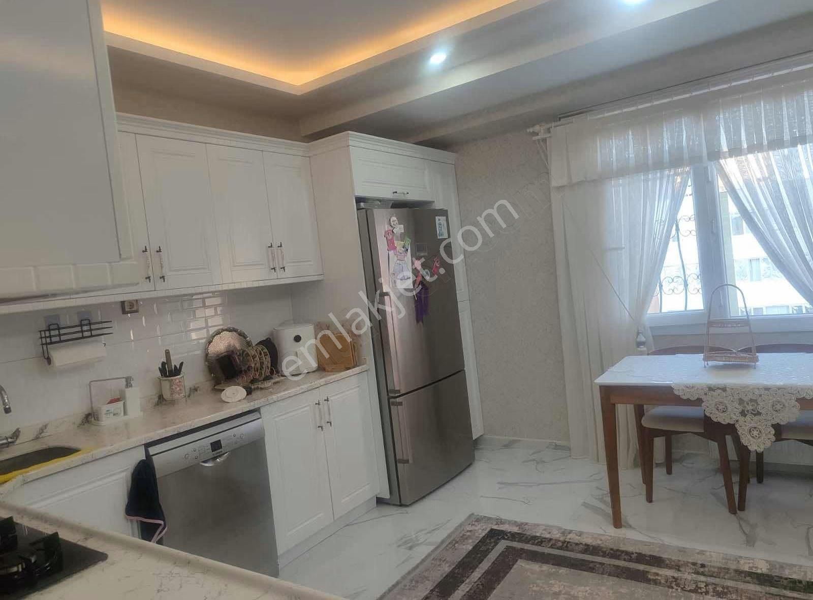 Solmaz Emlak Satılık 3+1 - Görsel 28