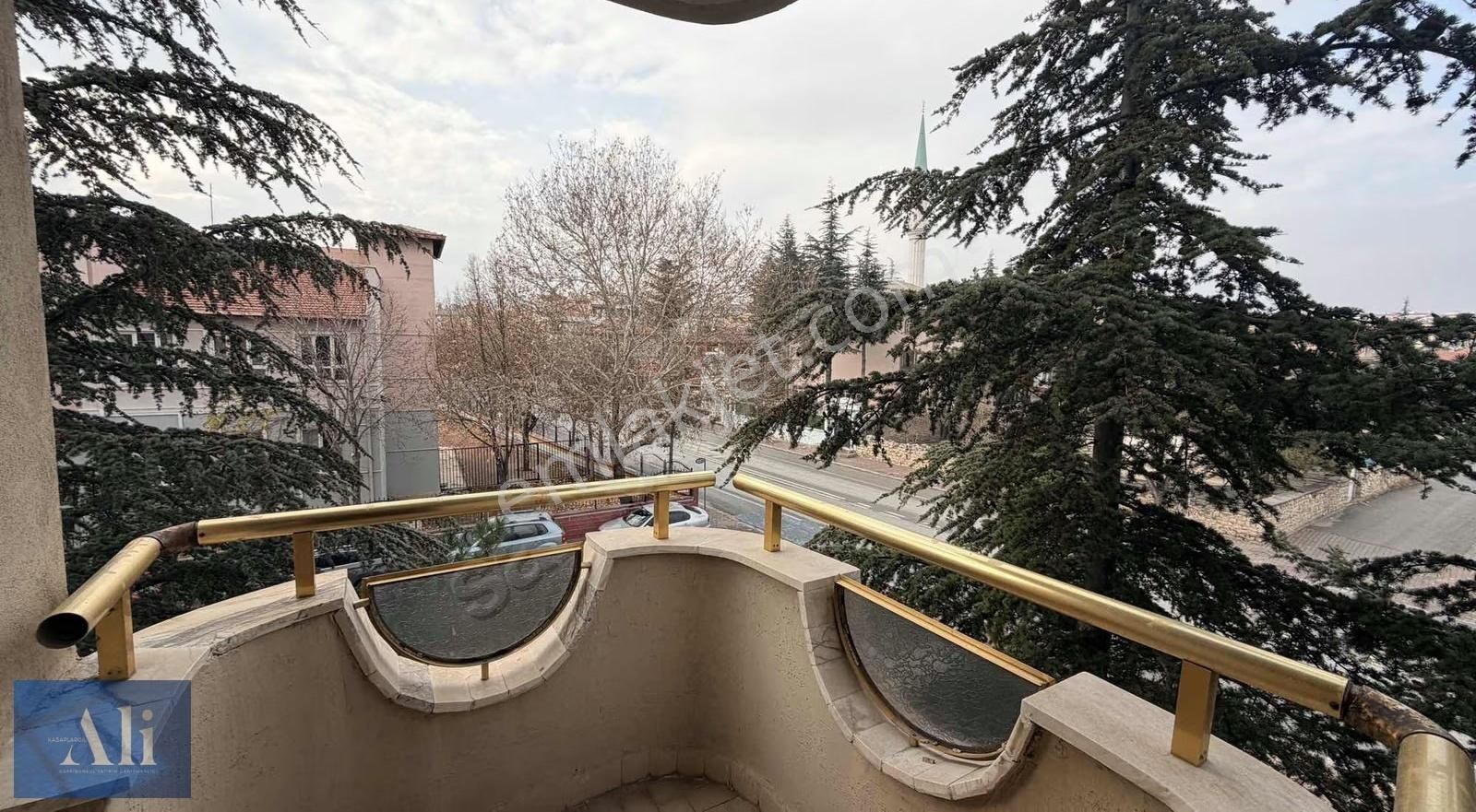 Ali Kasaplargil'den Meram'da Kiralık Daire - Görsel 11