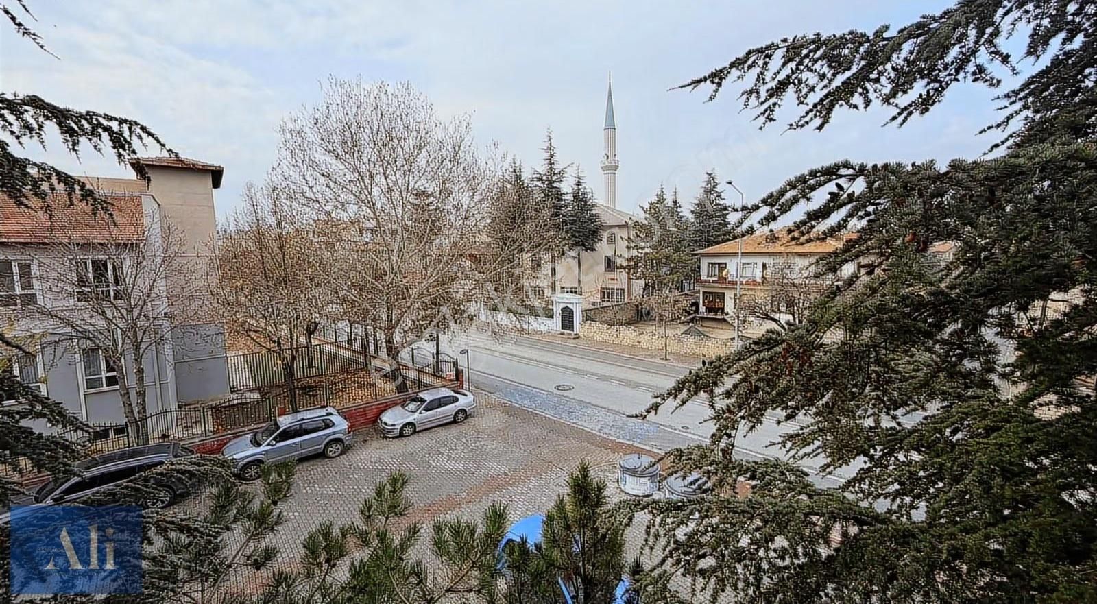 Ali Kasaplargil'den Meram'da Kiralık Daire - Görsel 16