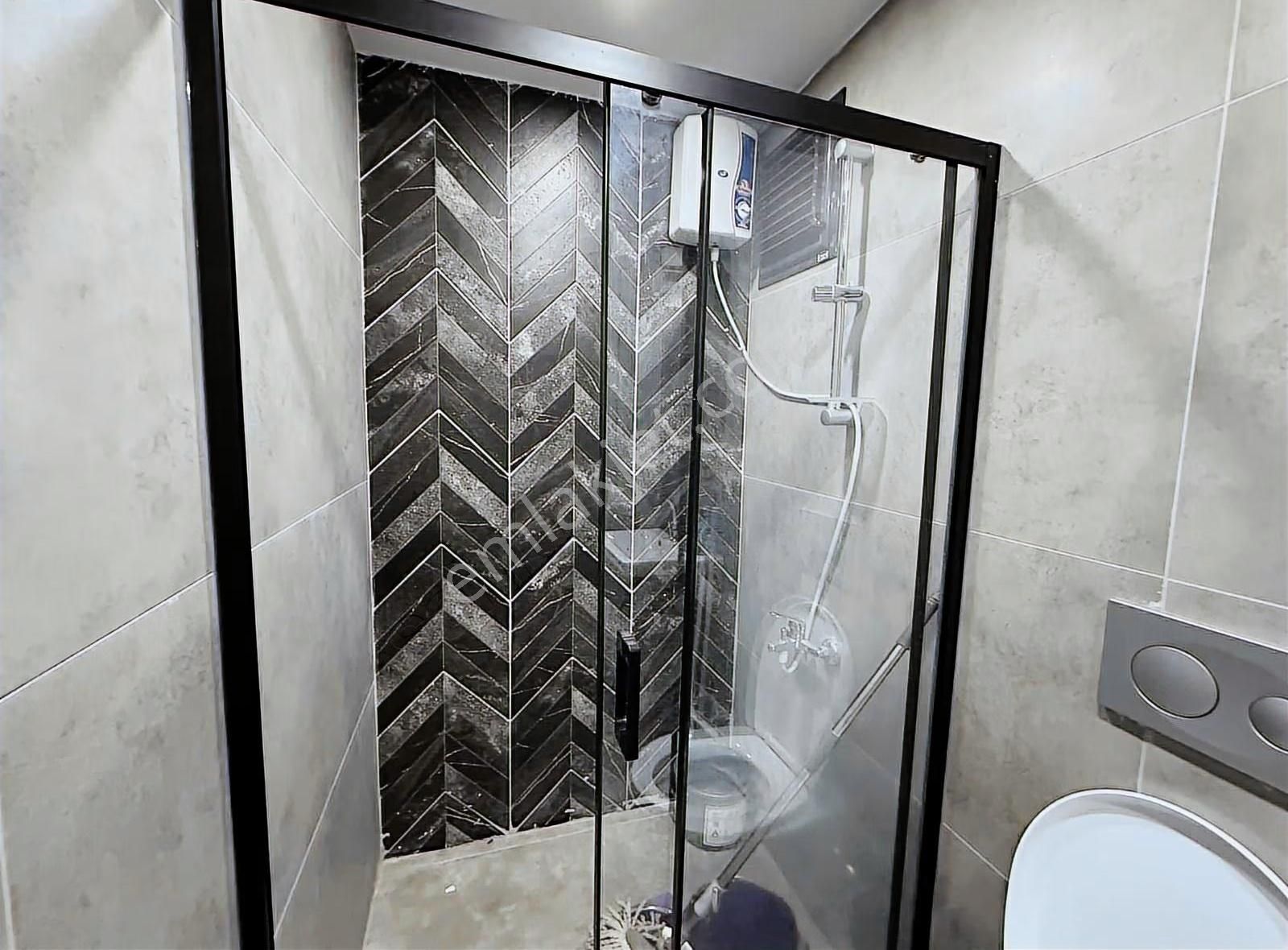 Mezitli Hükümet Konağı Karşısında Satılık Eşyalı 1+1 Daire - Görsel 12