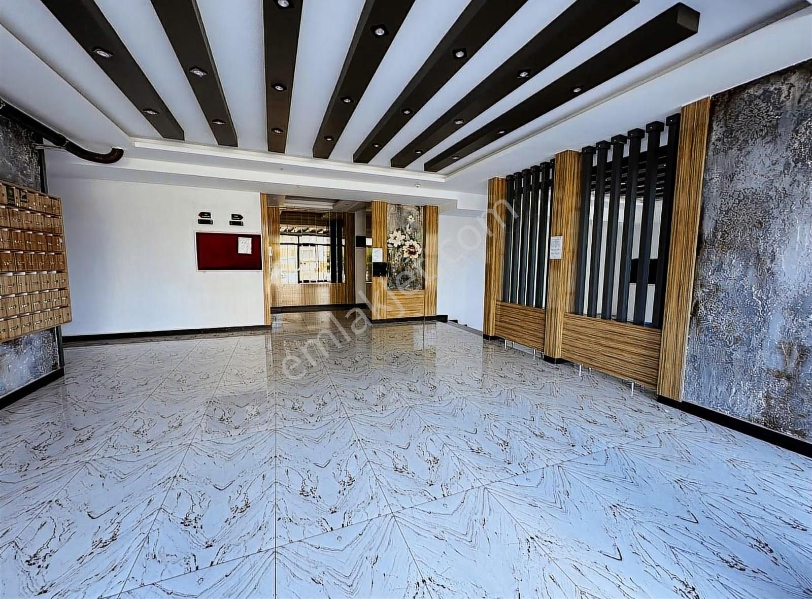 Mezitli Hükümet Konağı Karşısında Satılık Eşyalı 1+1 Daire - Görsel 14