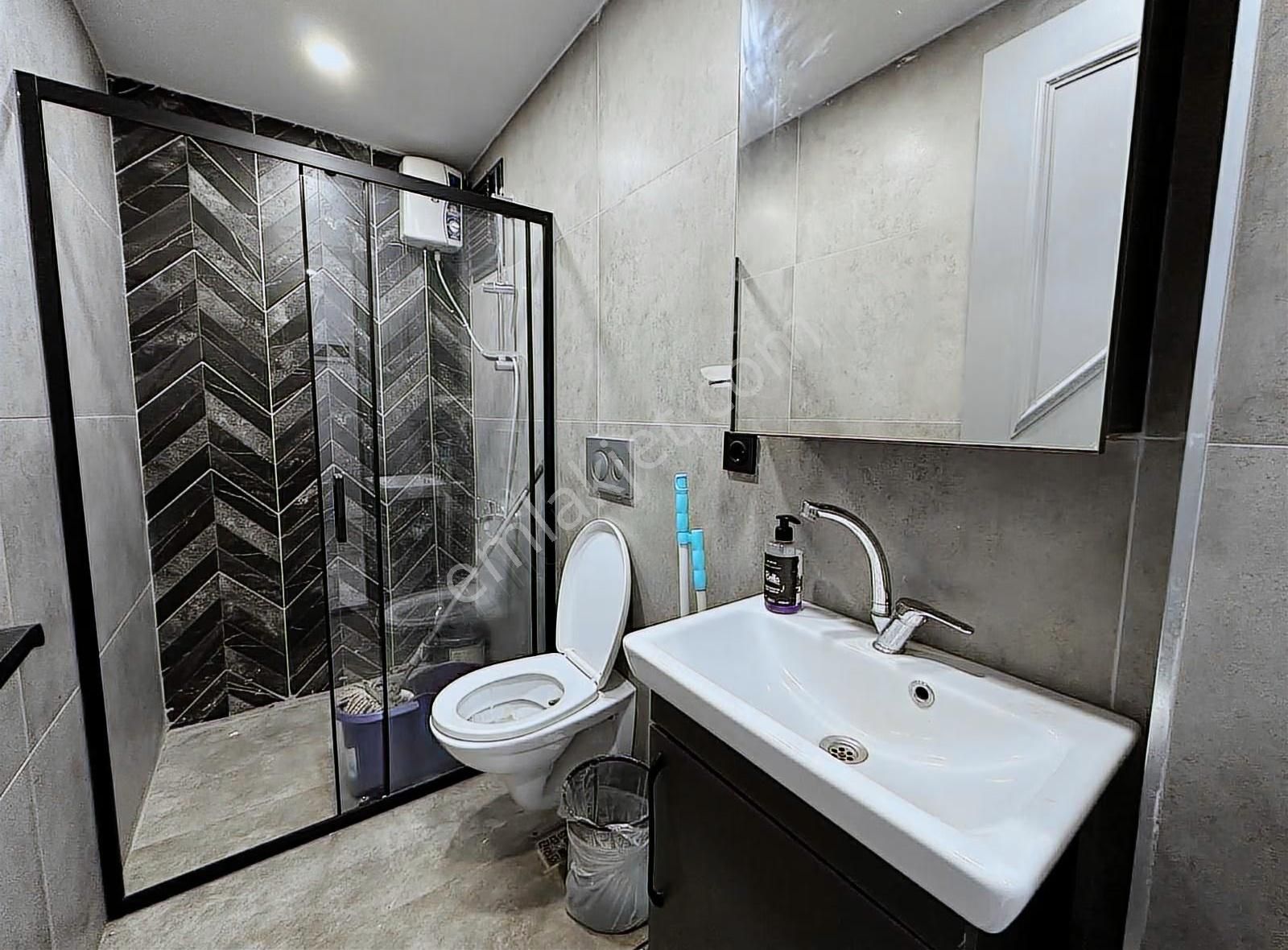 Mezitli Hükümet Konağı Karşısında Satılık Eşyalı 1+1 Daire - Görsel 5