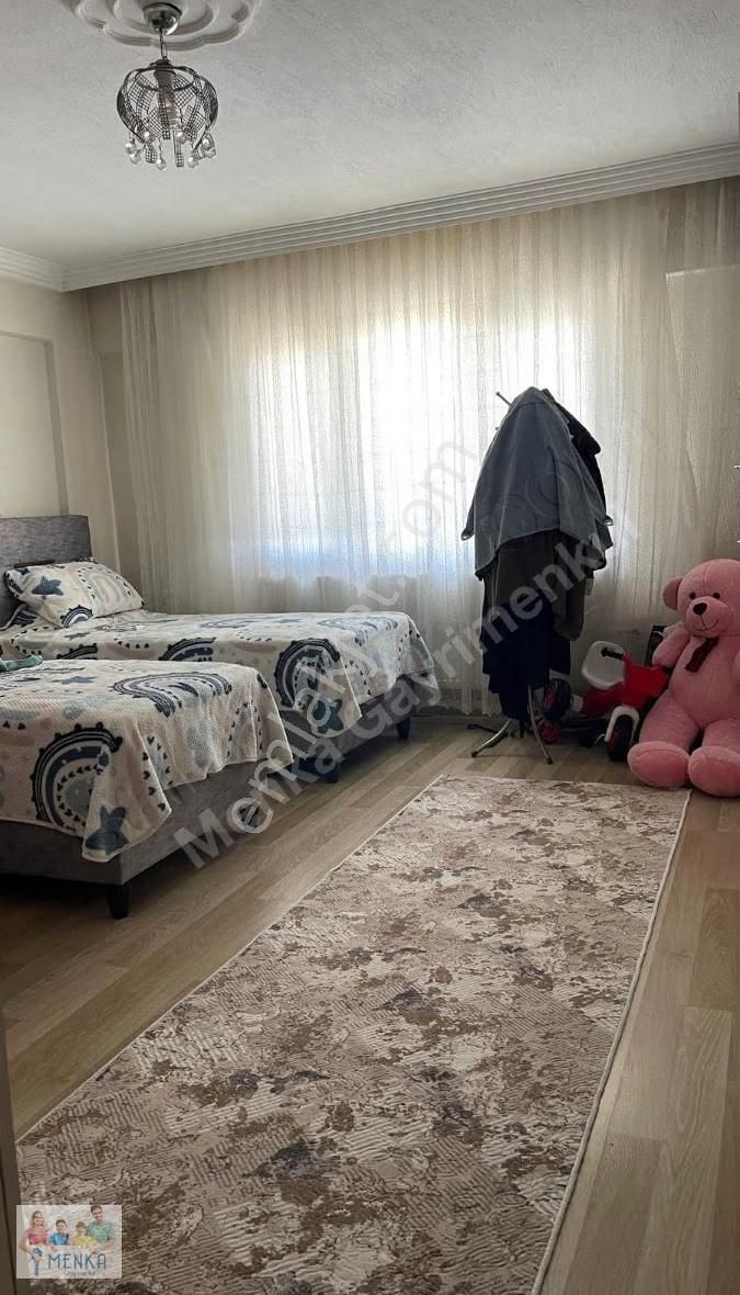 Akpınar Mahallesinde Merkezi Konumda Satılık Komple Yeni Bina - Görsel 5