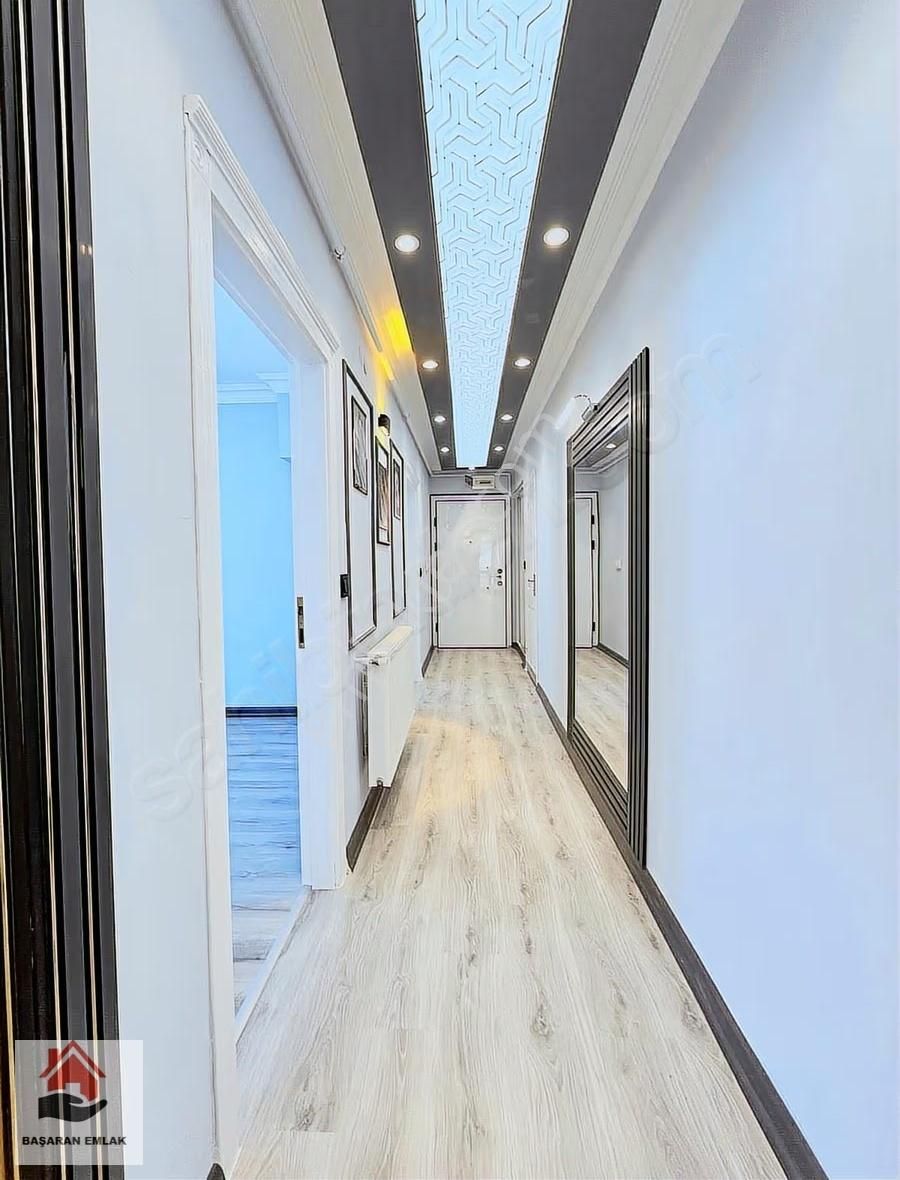 █ 6 Yıllık █ 3+1 Ultra Lüx Ön Cephe Geniş Cam Balkonlu Daire █ - Görsel 11