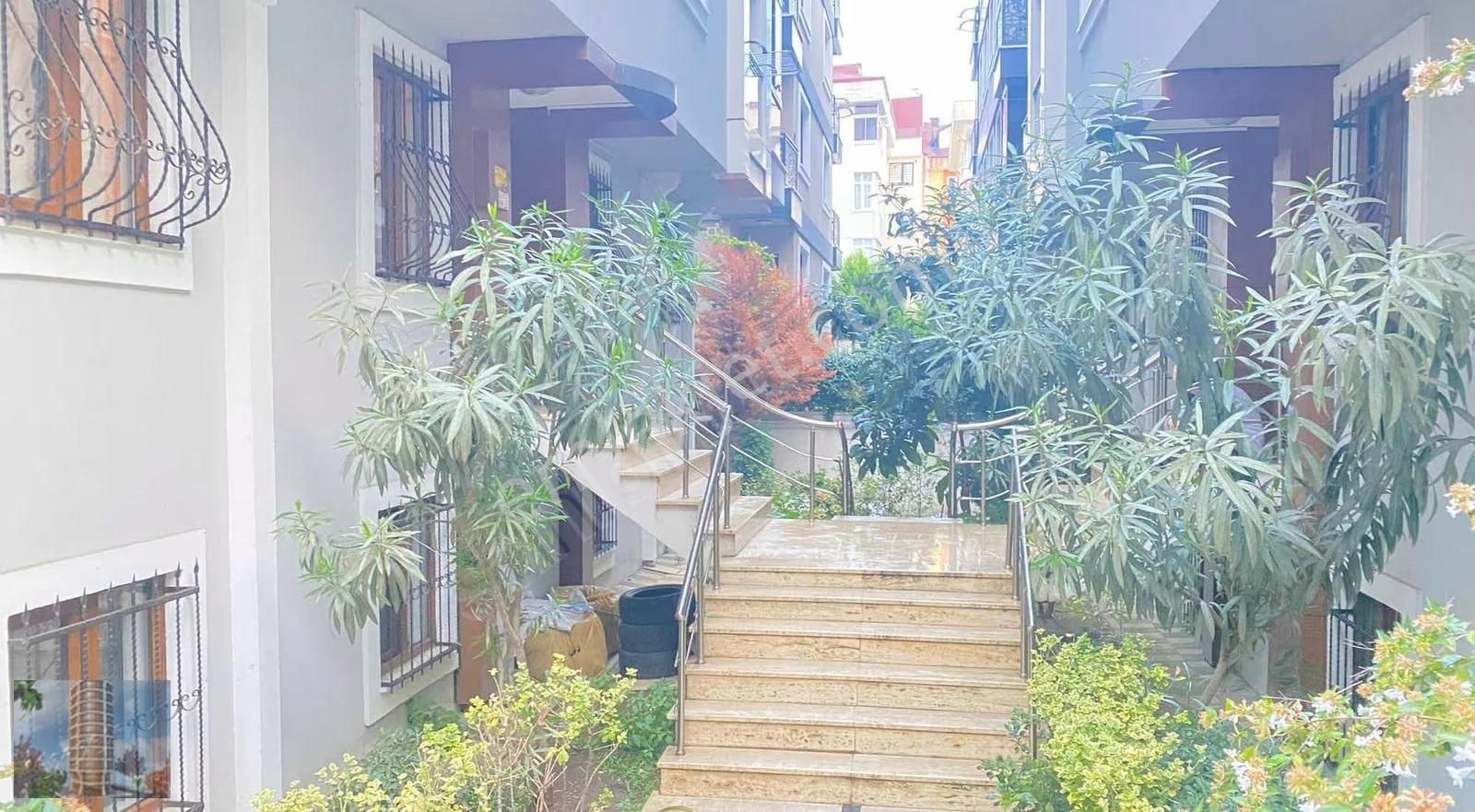 Esenevler Mahallesinde Kiralık 1+1 Merkezi Konum Daire