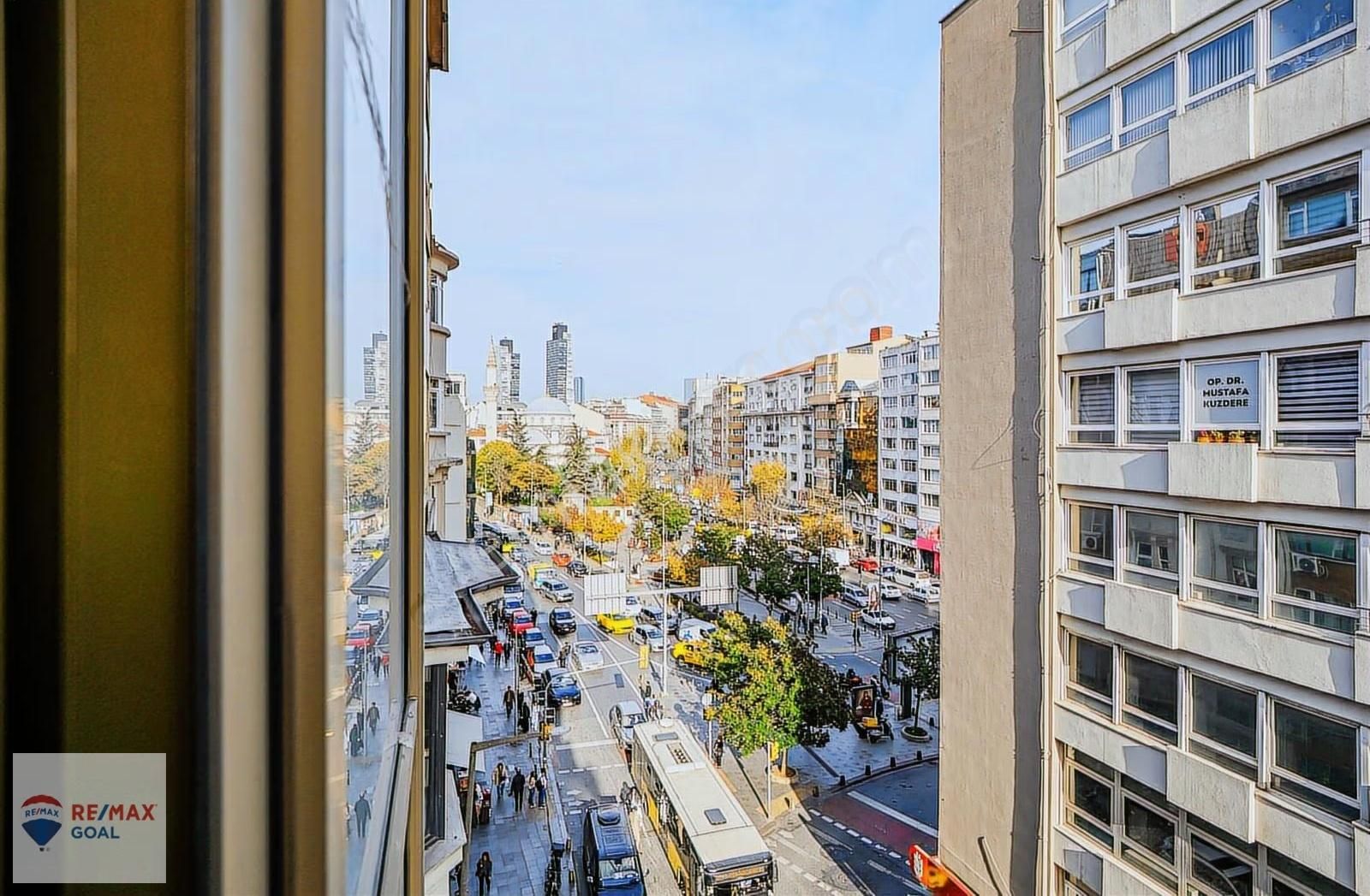 Remax Şirvan'dan Şişli'de Ana Cadde Üzerinde Satılık 3+1 Ofis - Görsel 15