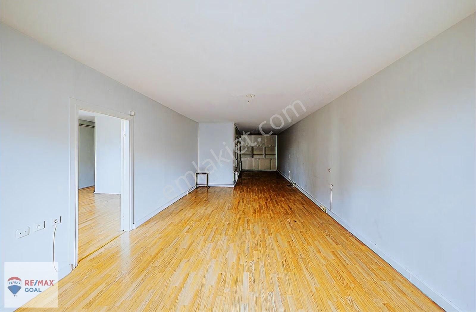 Remax Şirvan'dan Şişli'de Ana Cadde Üzerinde Satılık 3+1 Ofis - Görsel 2