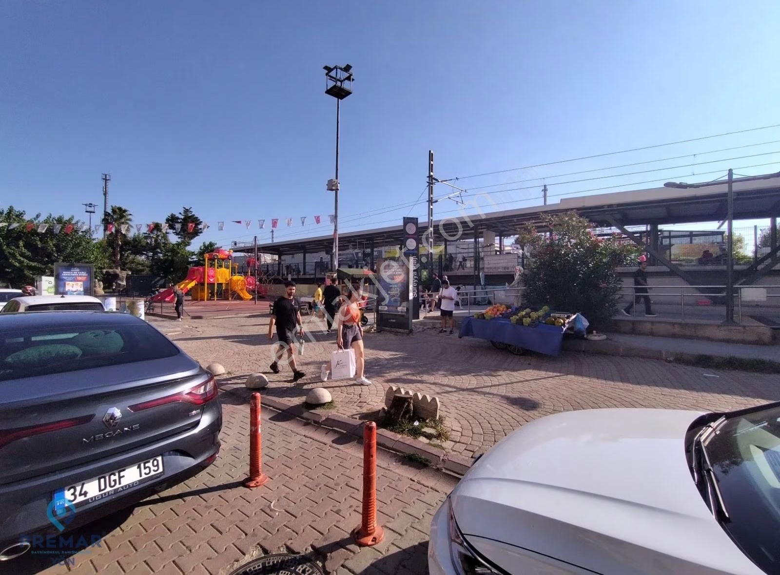 Süreyya Plajında Marmararay Karşısı 110 M2 Satılık Dükkan - Görsel 3