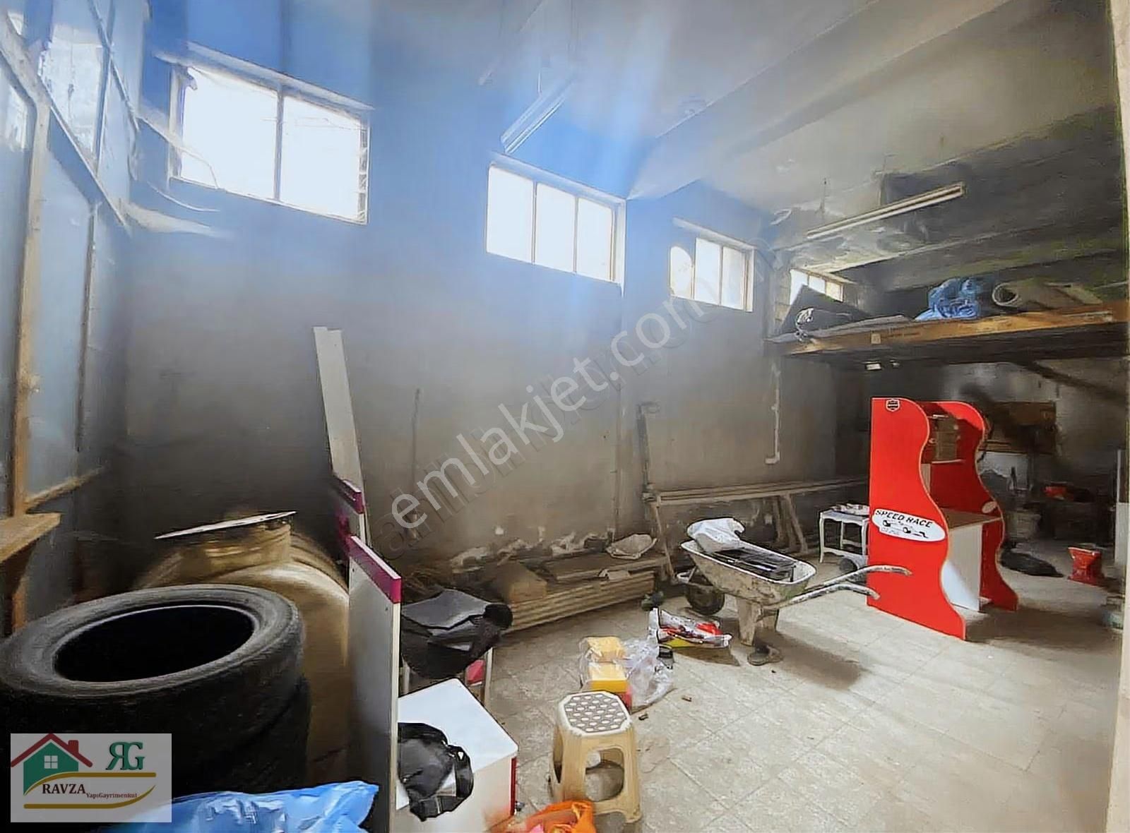 Ravza Yapı Gayrimenkulden 30 M2 Kiralık Dükkan - Görsel 2