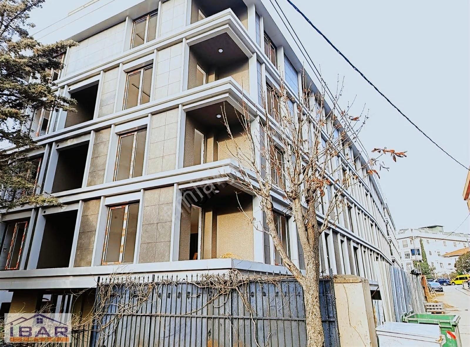 Küçükyalı Çınar'da Metro'ya Yakın Nidaparka Komşu 1.kat Lüks 1+1