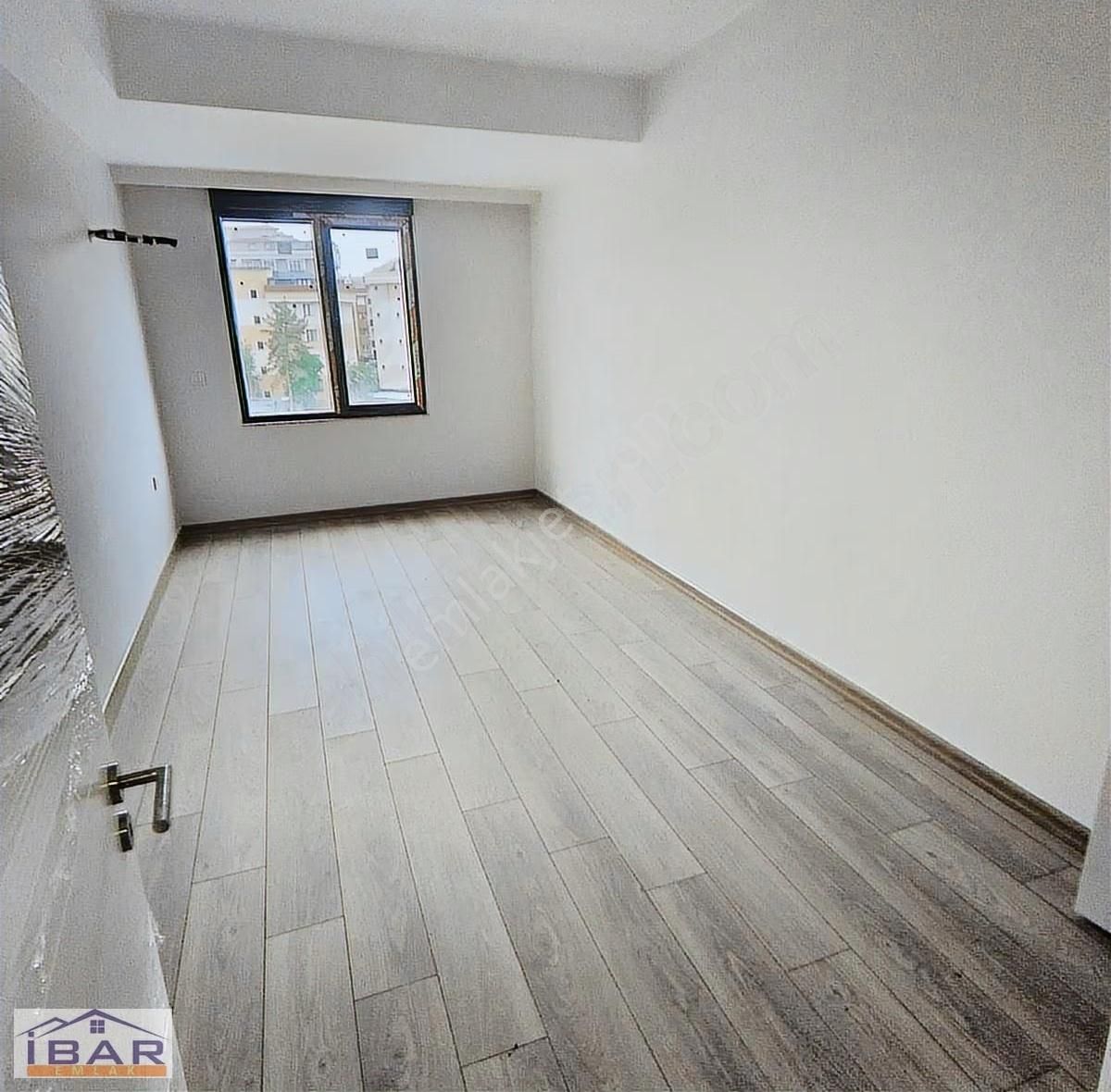 Kuçukyalı Caddede Kiralık 2+1 Daire Guvenlikli Sitede Daire Sfr - Görsel 5
