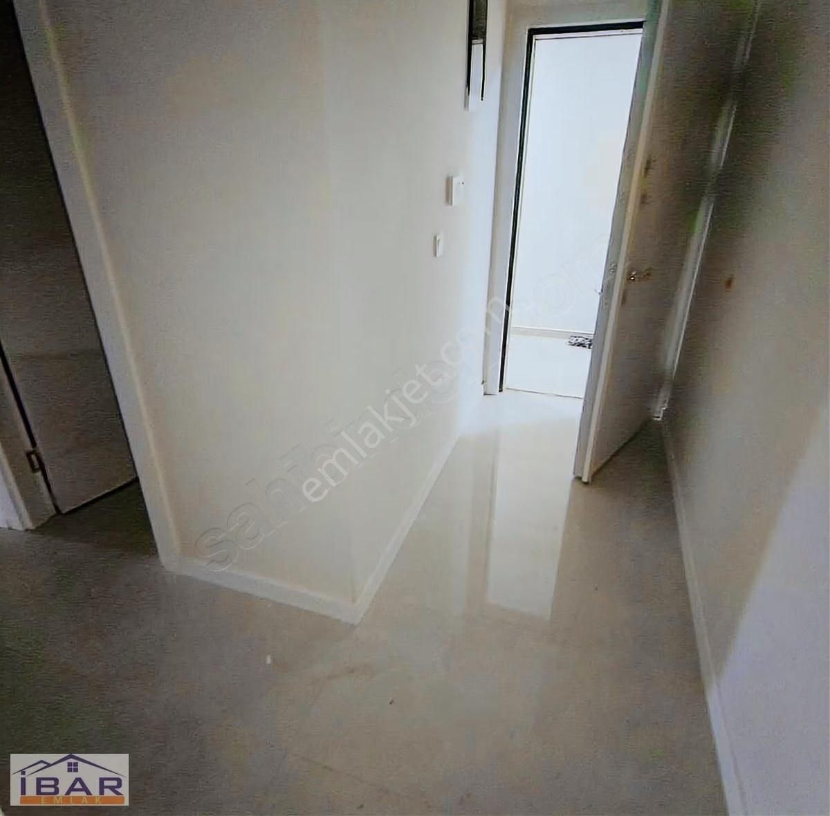 Kuçukyalı Caddede Kiralık 2+1 Daire Guvenlikli Sitede Daire Sfr - Görsel 7