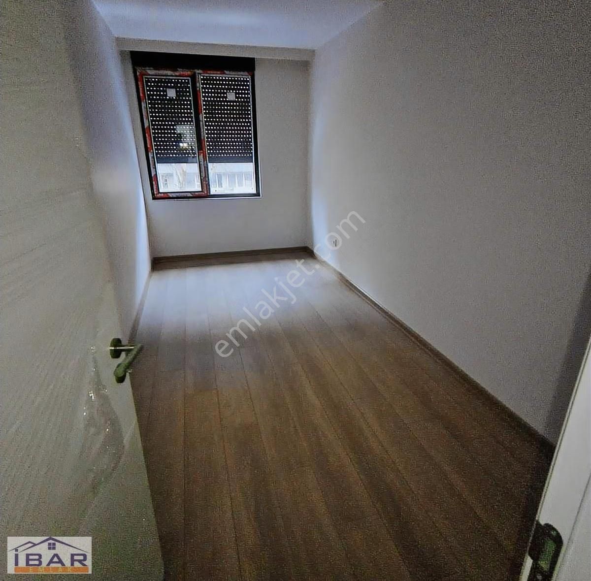 Kuçukyalı Caddede Kiralık 2+1 Daire Guvenlikli Sitede Daire Sfr - Görsel 15