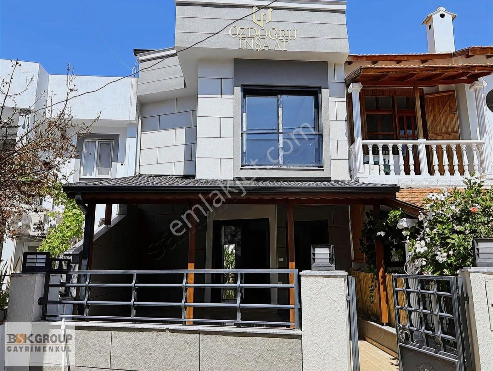 Bsk Dan Denize 50 M Tek Müstakil Geniş Bahçeli Villa