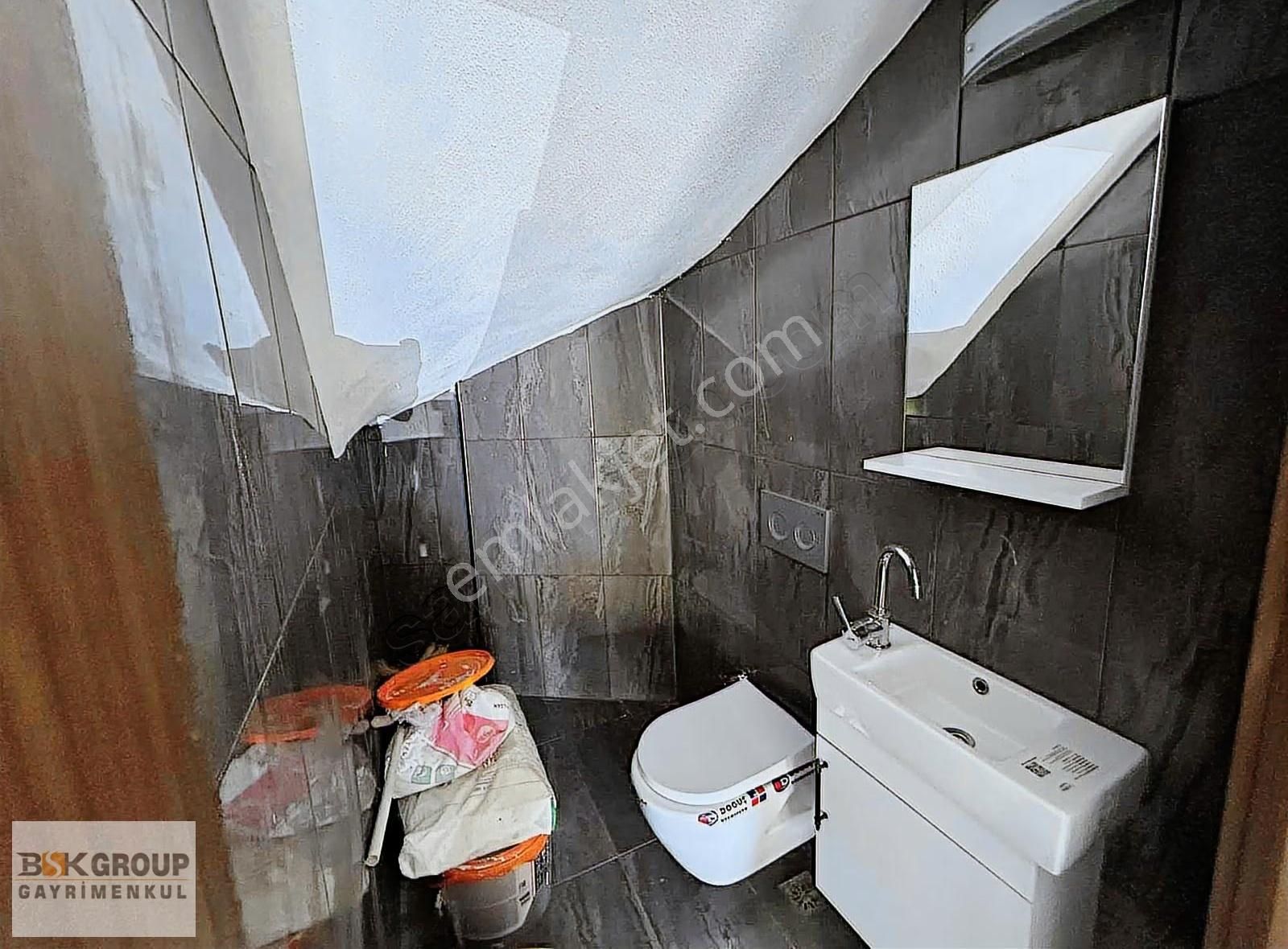 Bsk Dan Denize 50 M Tek Müstakil Geniş Bahçeli Villa - Görsel 18