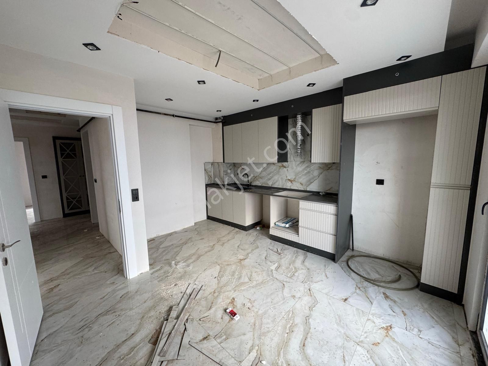 Bereketli De Servergazi Hastahanesinin İkiyüz Metre Yükarısında 3+1 Dairemiz Satılıktır - Görsel 16