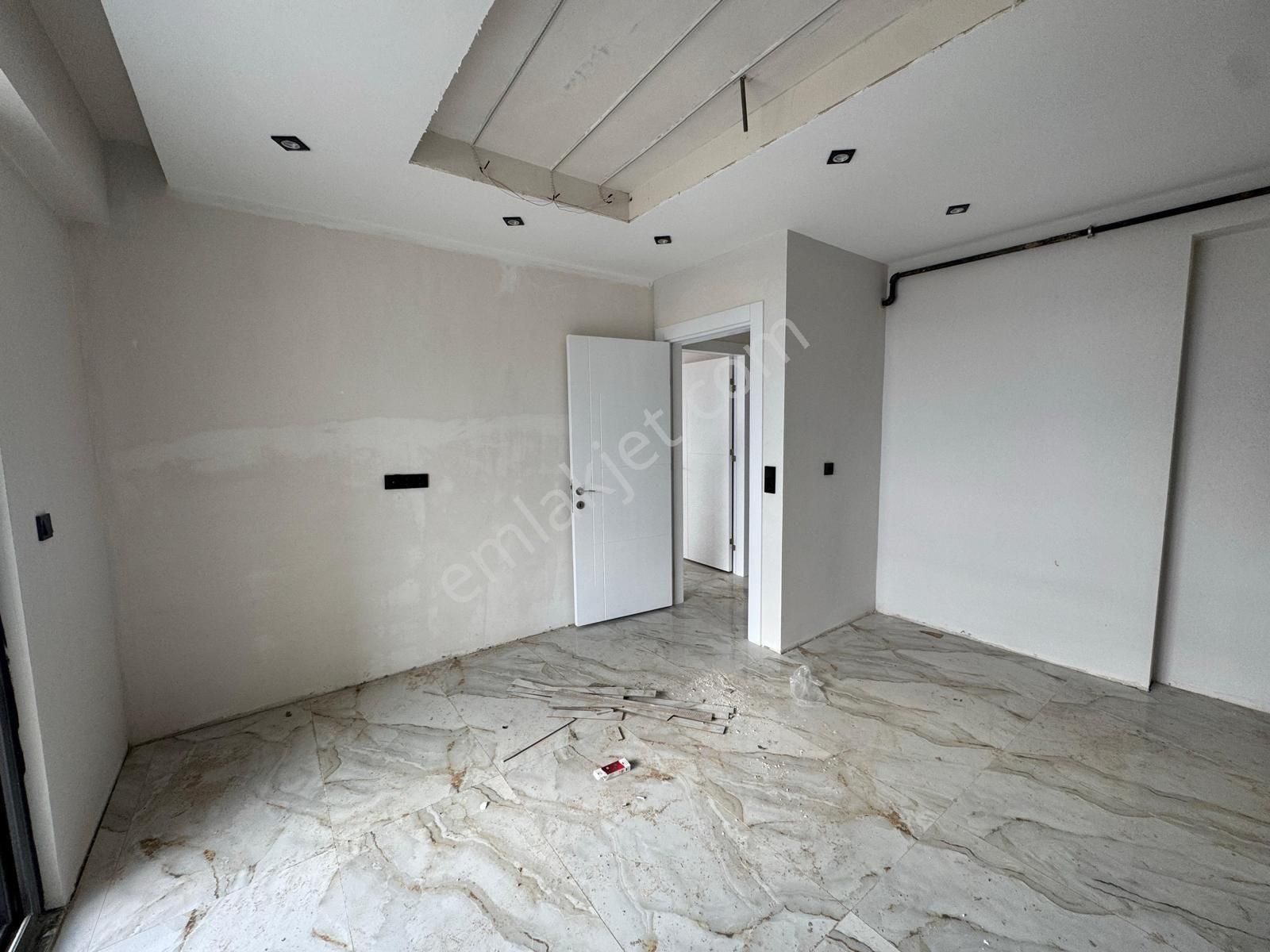 Bereketli De Servergazi Hastahanesinin İkiyüz Metre Yükarısında 3+1 Dairemiz Satılıktır - Görsel 29