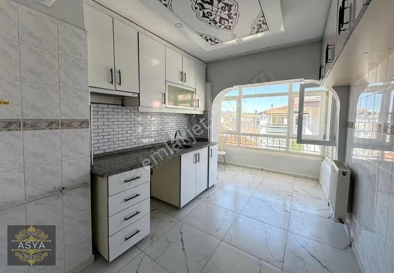 Ufuktepe Mahallesinde Cadde Üzeri Fırsat 3+1 Satılık Daire - Görsel 7