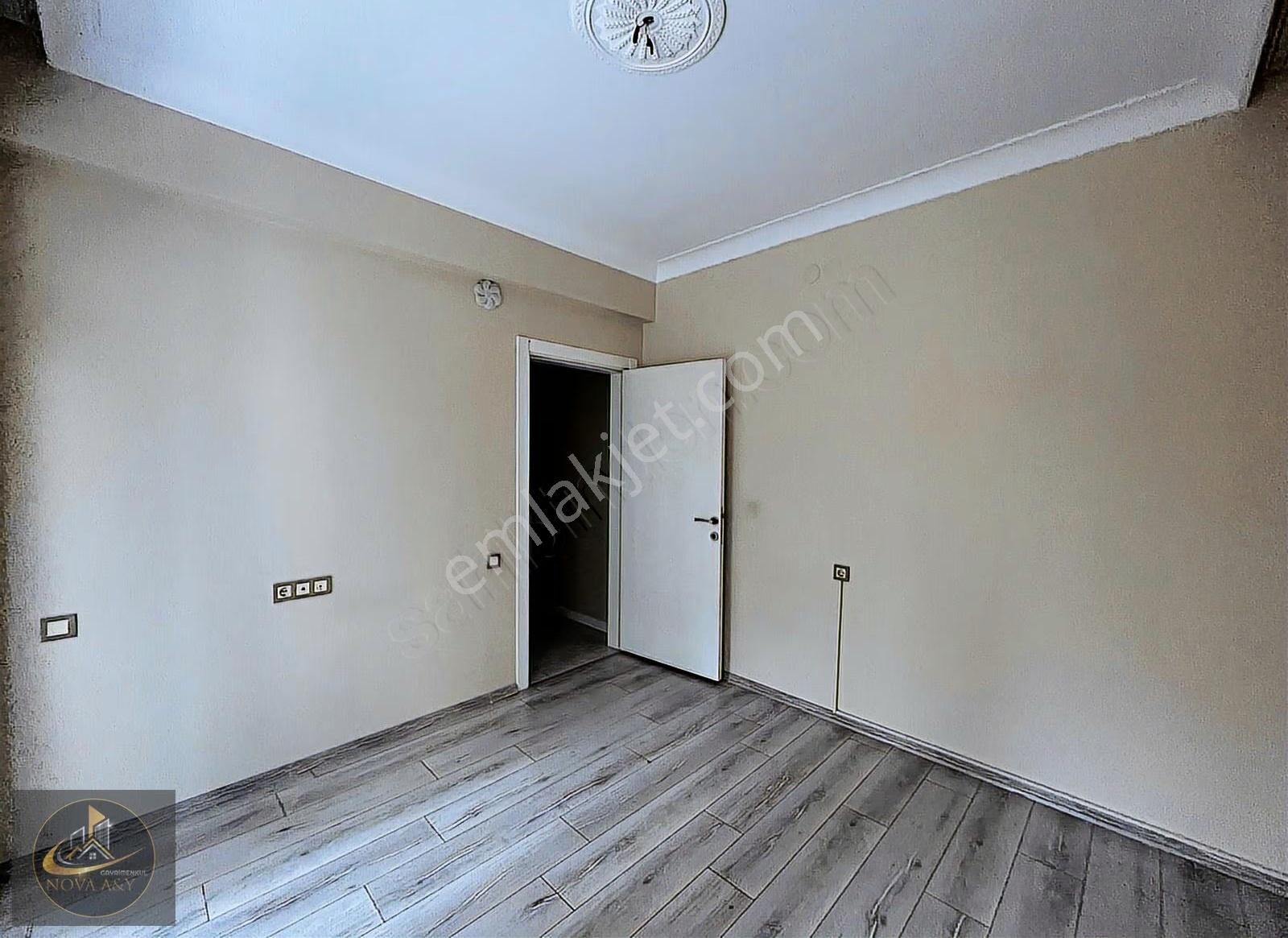 Şefikcan'da Site İçi Modern 4+1 Net 155m² Kullanıma Hazır Daire - Görsel 23
