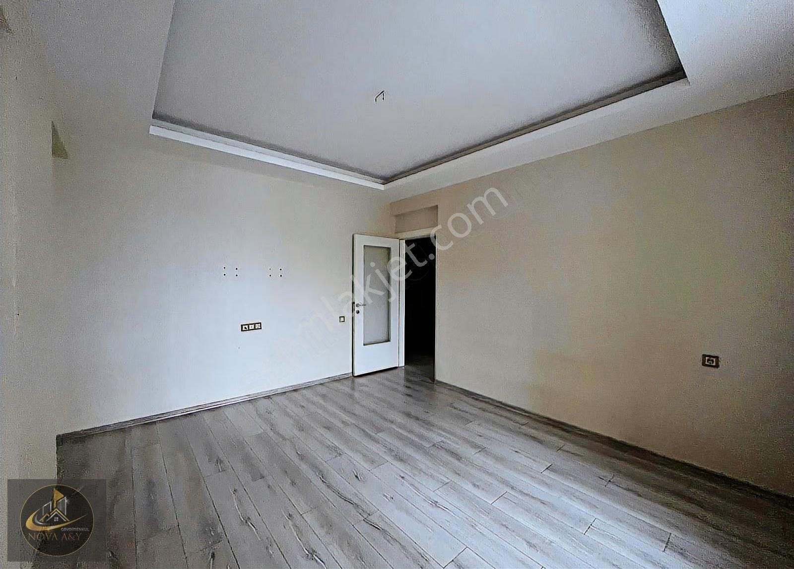 Şefikcan'da Site İçi Modern 4+1 Net 155m² Kullanıma Hazır Daire - Görsel 18