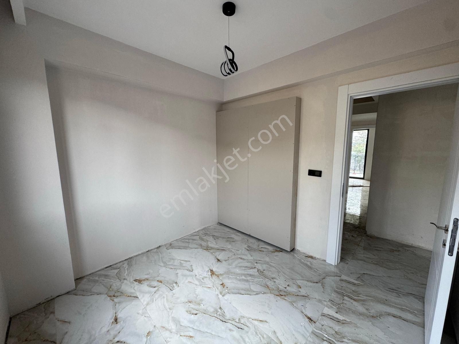 Bereketli De Servergazi Hastahanesinin İkiyüz Metre Yükarısında3+1 Dairemiz Satılıktır - Görsel 14