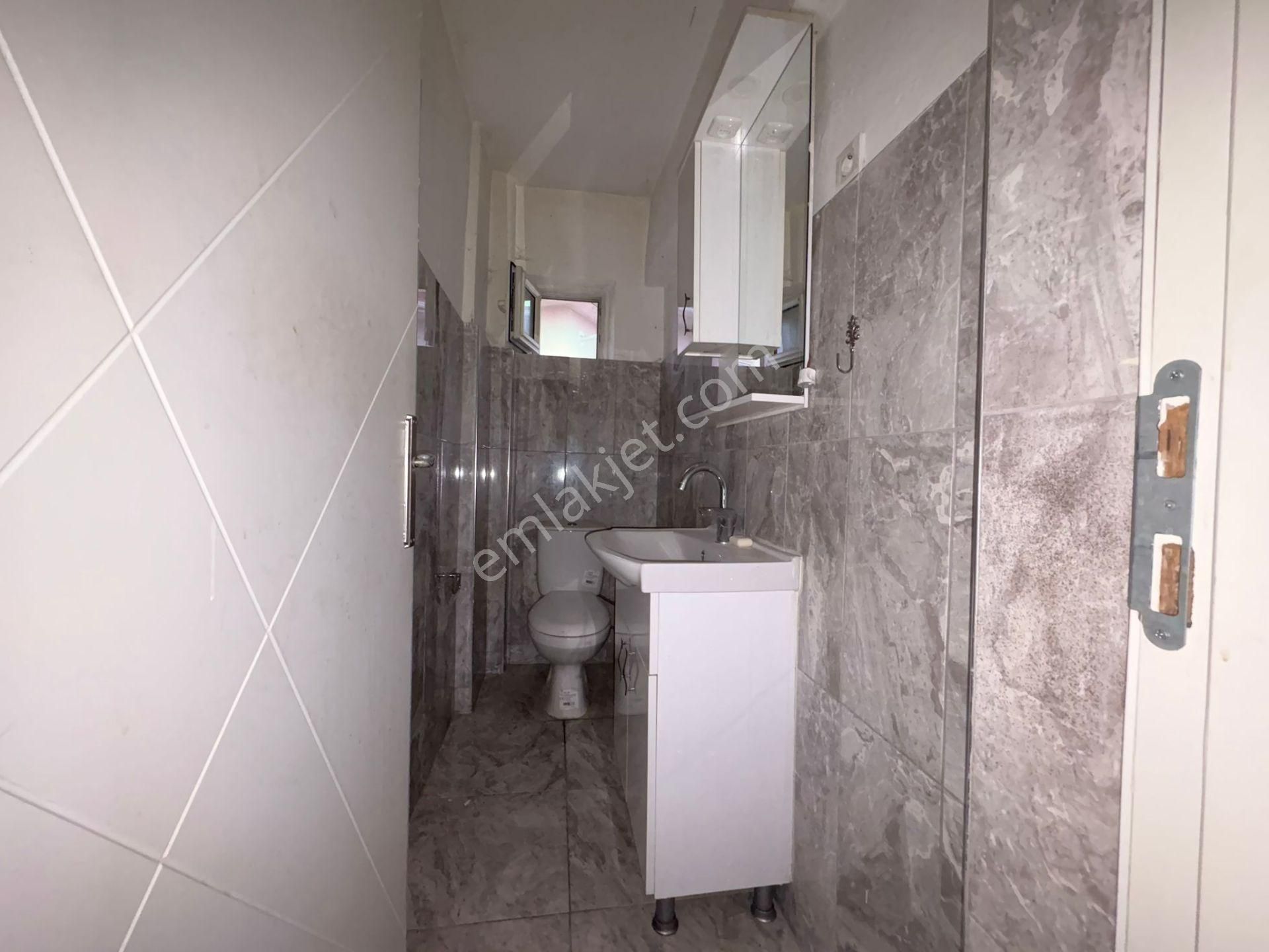 Yılmaz Gayrımenkulden Harika Fırsat 4+1 Katta Atatürk Mahallesinde Kiralık Daire 22.0000tl - Görsel 3