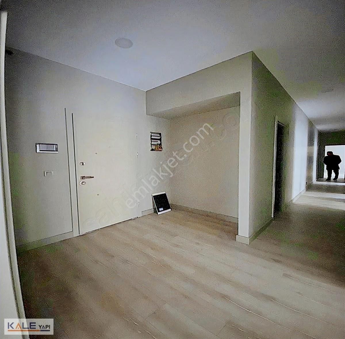 Eşsiz Site Projesinde 254m2 4,5+1 Satılık Daire - Görsel 29