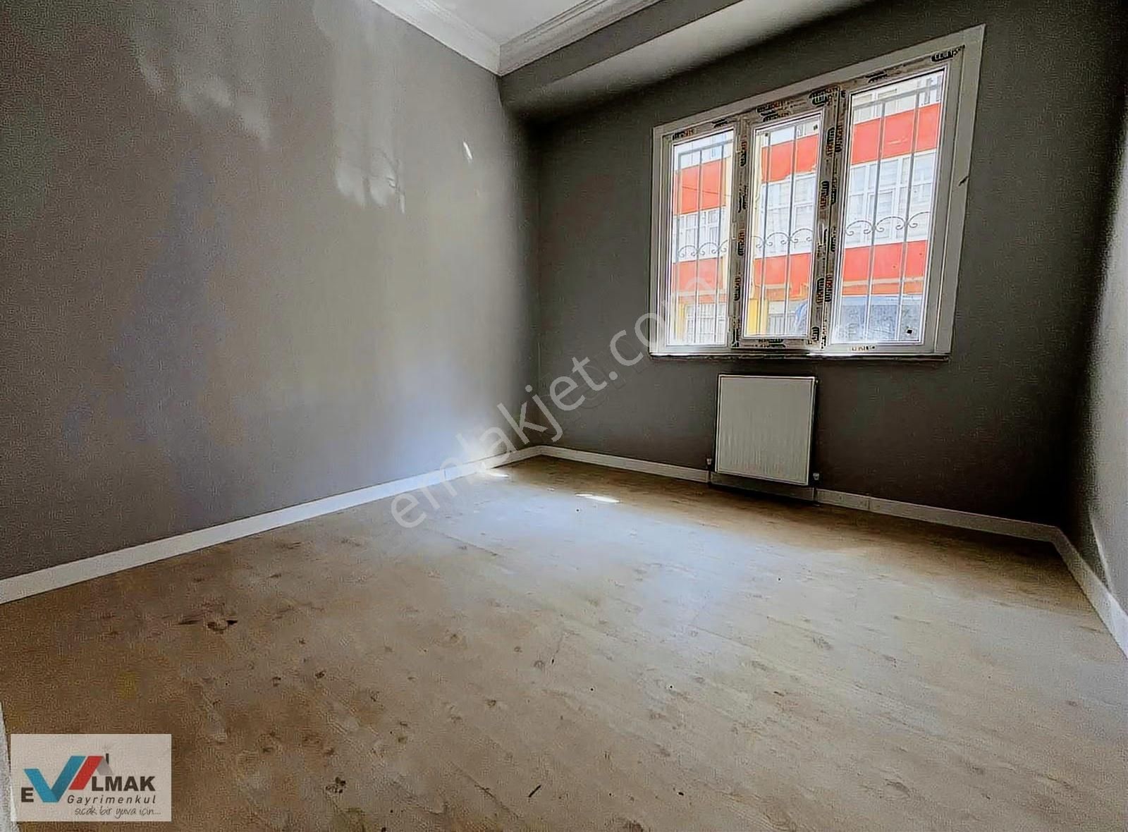Evalmak'tan Söğütlüçeşme Mah.de Satılık 2+1 Balkonlu Y.giriş - Görsel 15