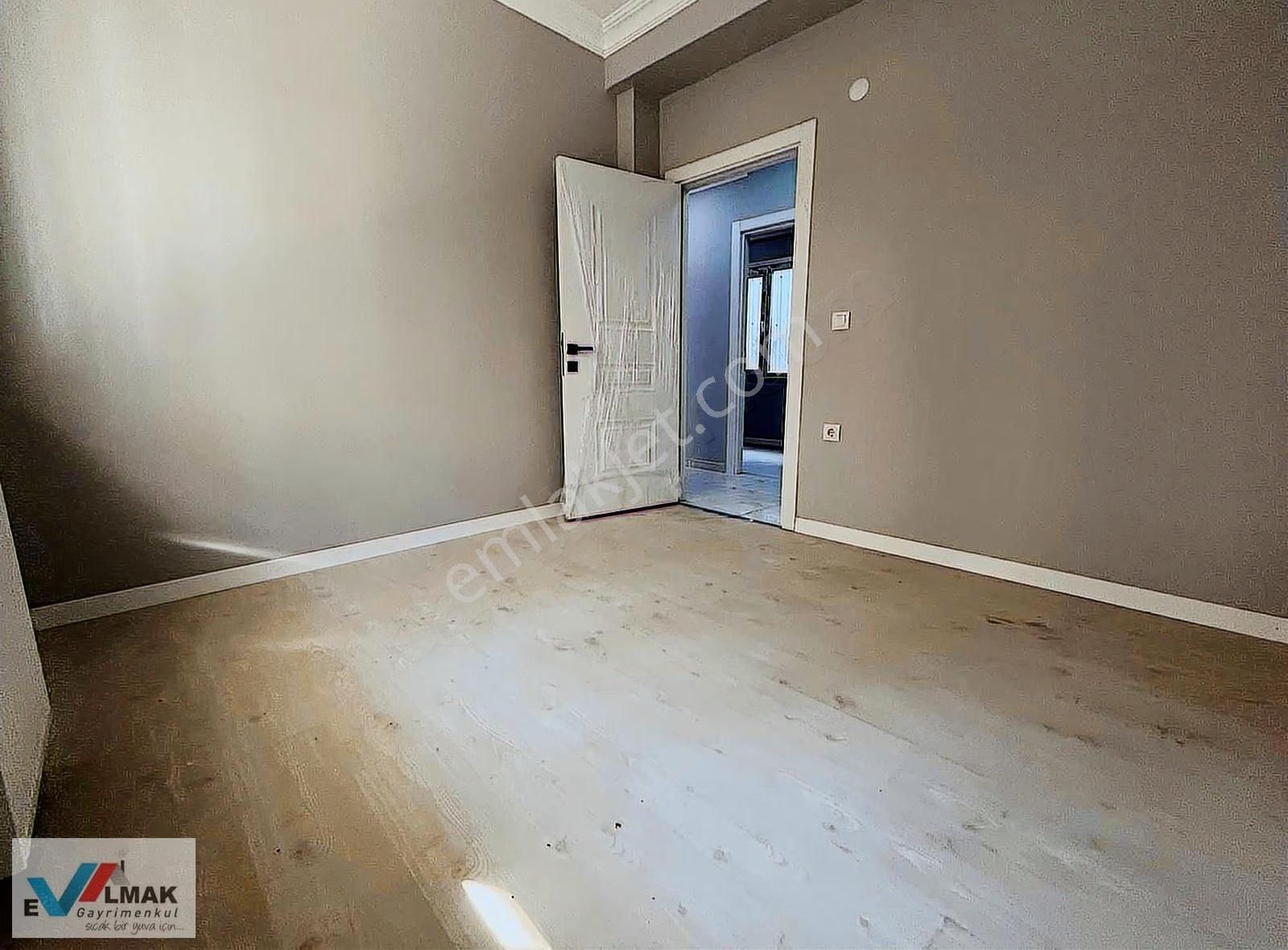 Evalmak'tan Söğütlüçeşme Mah.de Satılık 2+1 Balkonlu Y.giriş - Görsel 8
