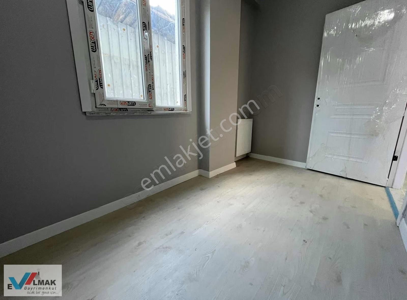 Evalmak'tan Söğütlüçeşme Mah.de Satılık 2+1 Balkonlu Y.giriş - Görsel 9