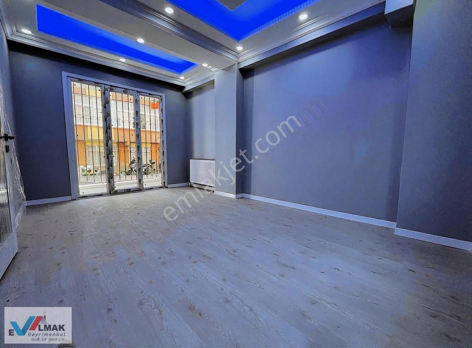 Evalmak'tan Söğütlüçeşme Mah.de Satılık 2+1 Balkonlu Y.giriş - Görsel 3