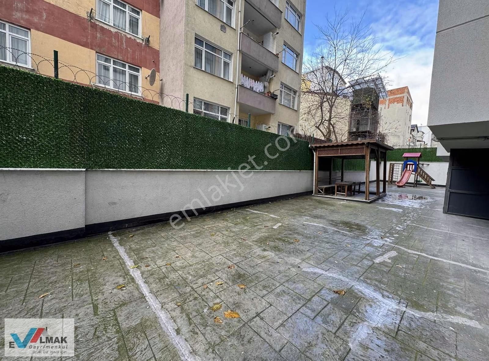 Evalmak'ta Söğütlüçeşme Meydan Çeşme Sitesinde Satılık 2+1 Daire - Görsel 4