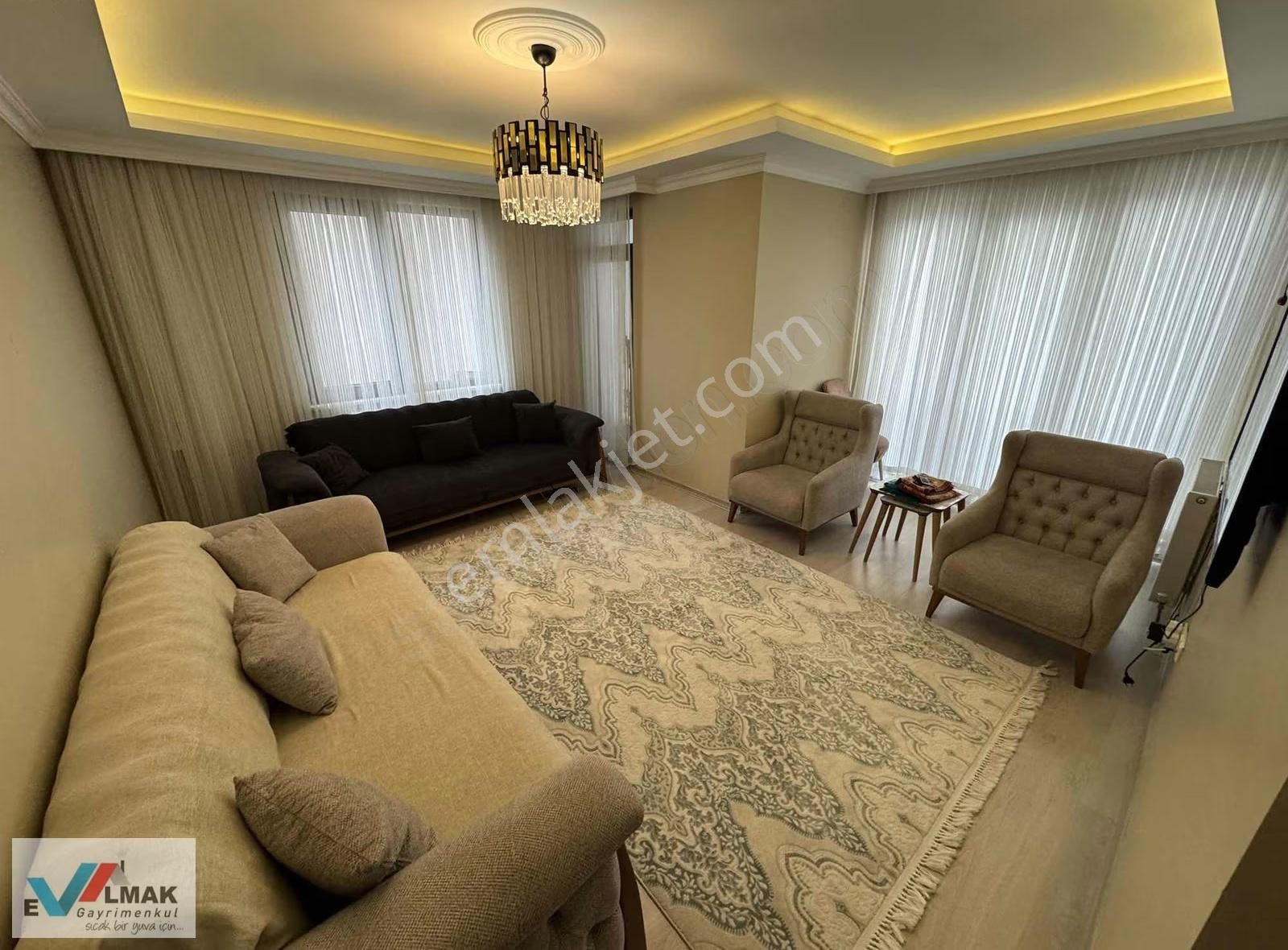 Evalmak'ta Söğütlüçeşme Meydan Çeşme Sitesinde Satılık 2+1 Daire