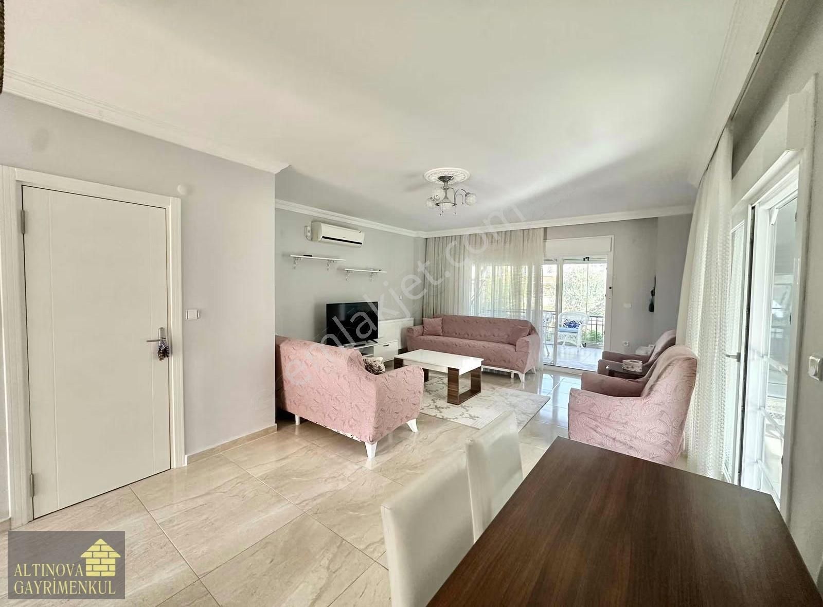 Altınova Sahilde Polisler Sitesinde Müstakil Satılık 3+1 Villa - Görsel 26