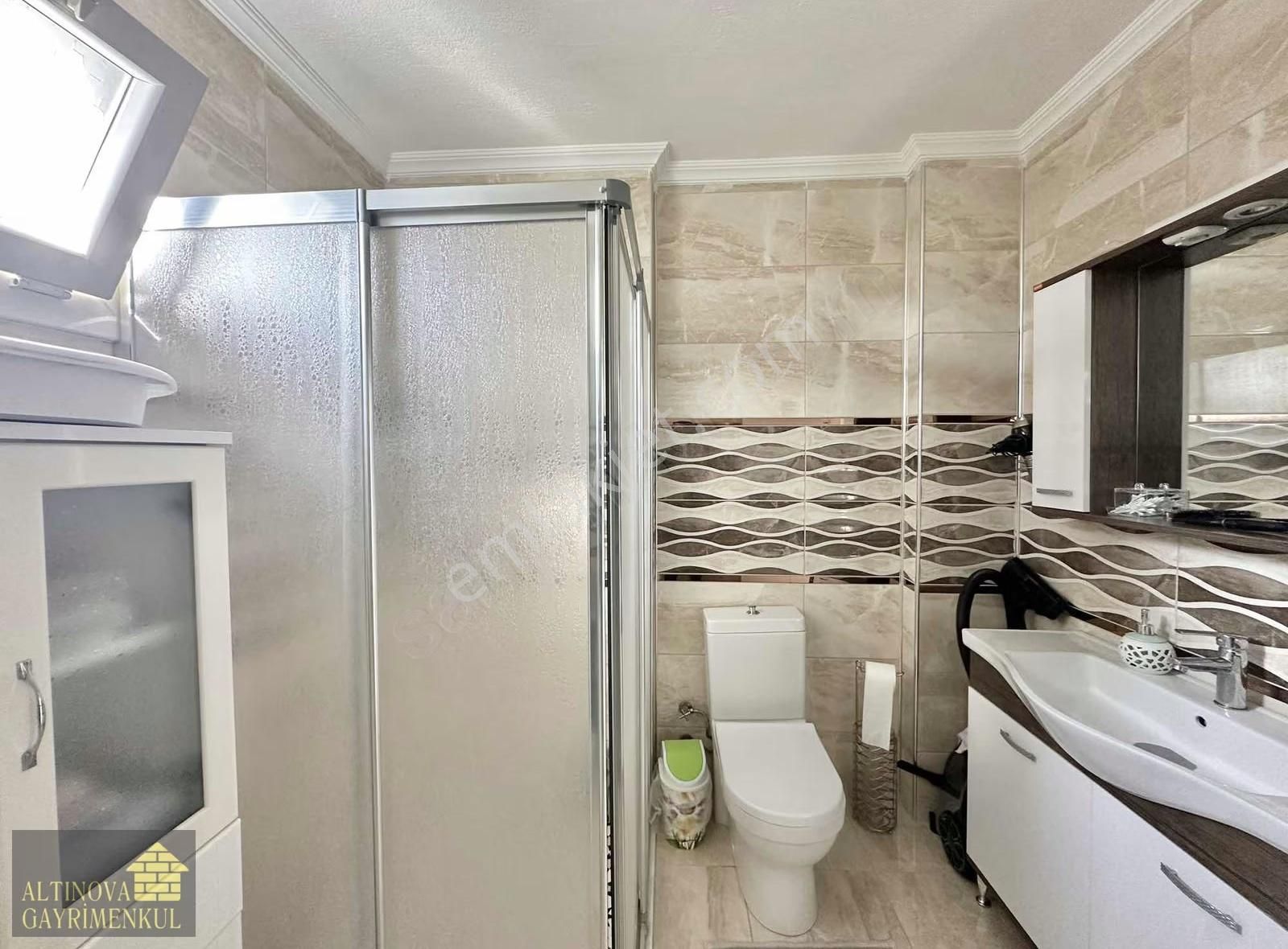 Altınova Sahilde Polisler Sitesinde Müstakil Satılık 3+1 Villa - Görsel 20