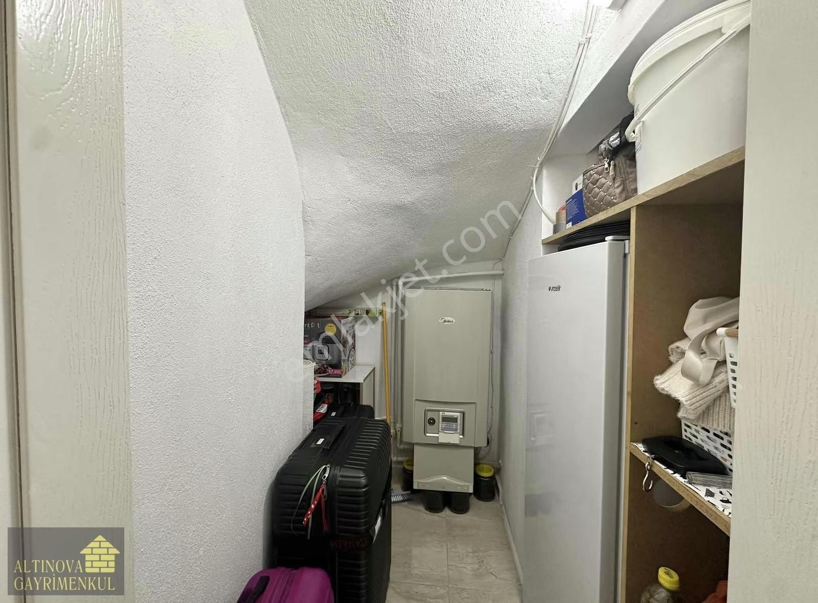 Altınova Sahilde Polisler Sitesinde Müstakil Satılık 3+1 Villa - Görsel 24