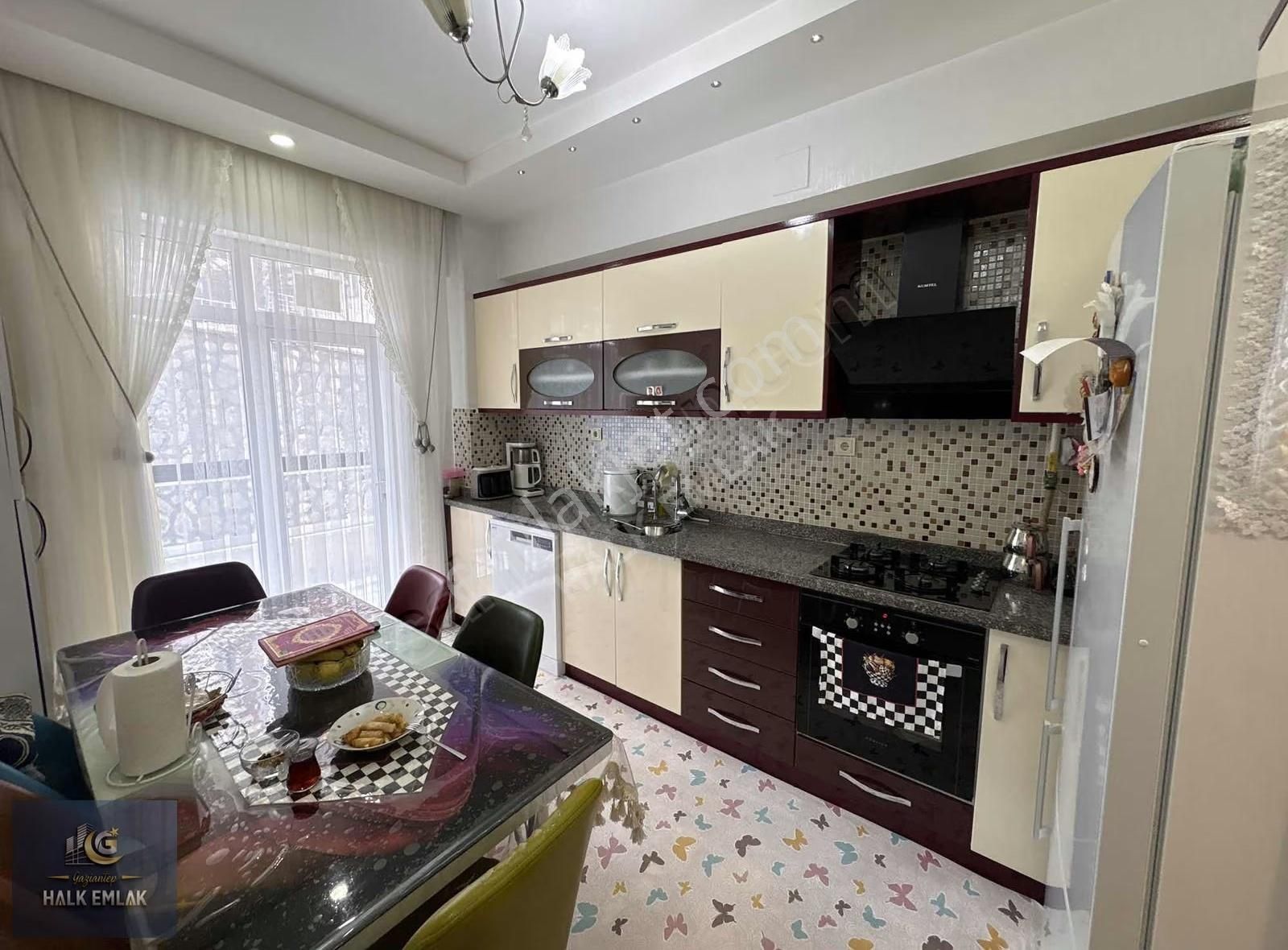 Beykent 1. Etap'ta Satılık 3+1 Bakımlı Daire..