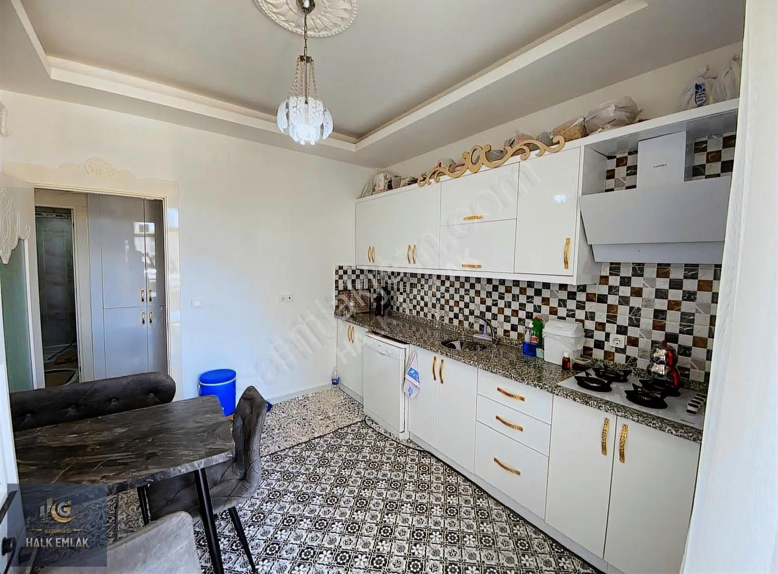 Beykent 1.etap'ta Satılık 3+1 Bakımlı Geniş Daire..