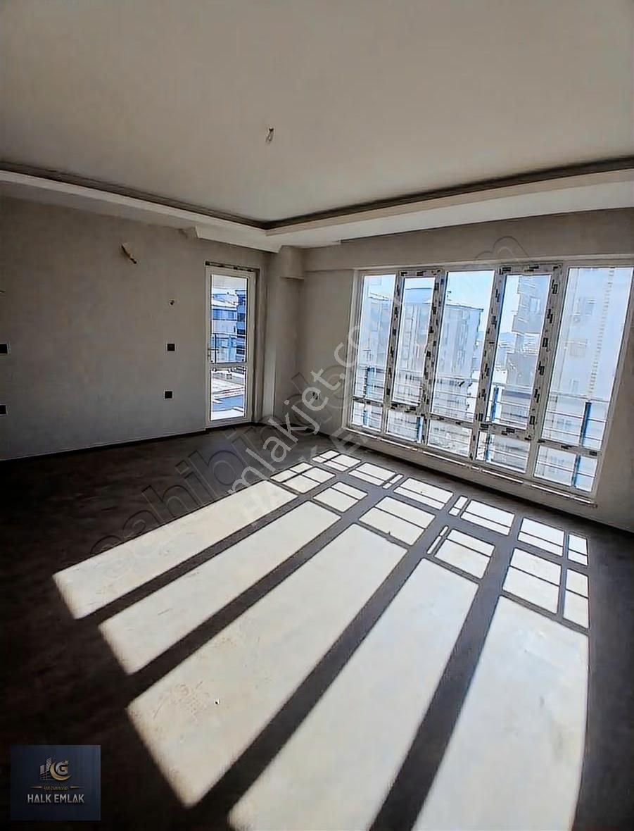 Karacaahmet'te Oturuma Hazır Sıfır Satılık 2+1 Daire