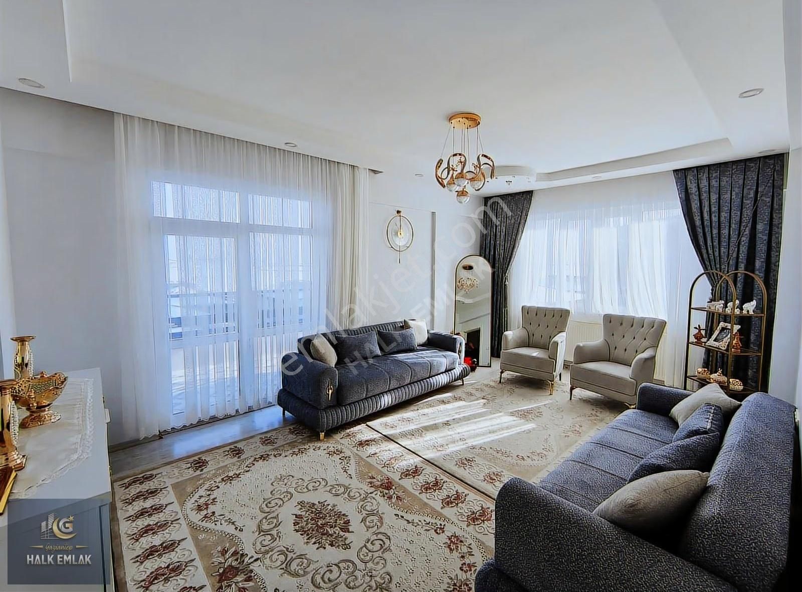 Beykent'te Eşsiz Genişlik'te Satılık 3+1 Daire.. - Görsel 6