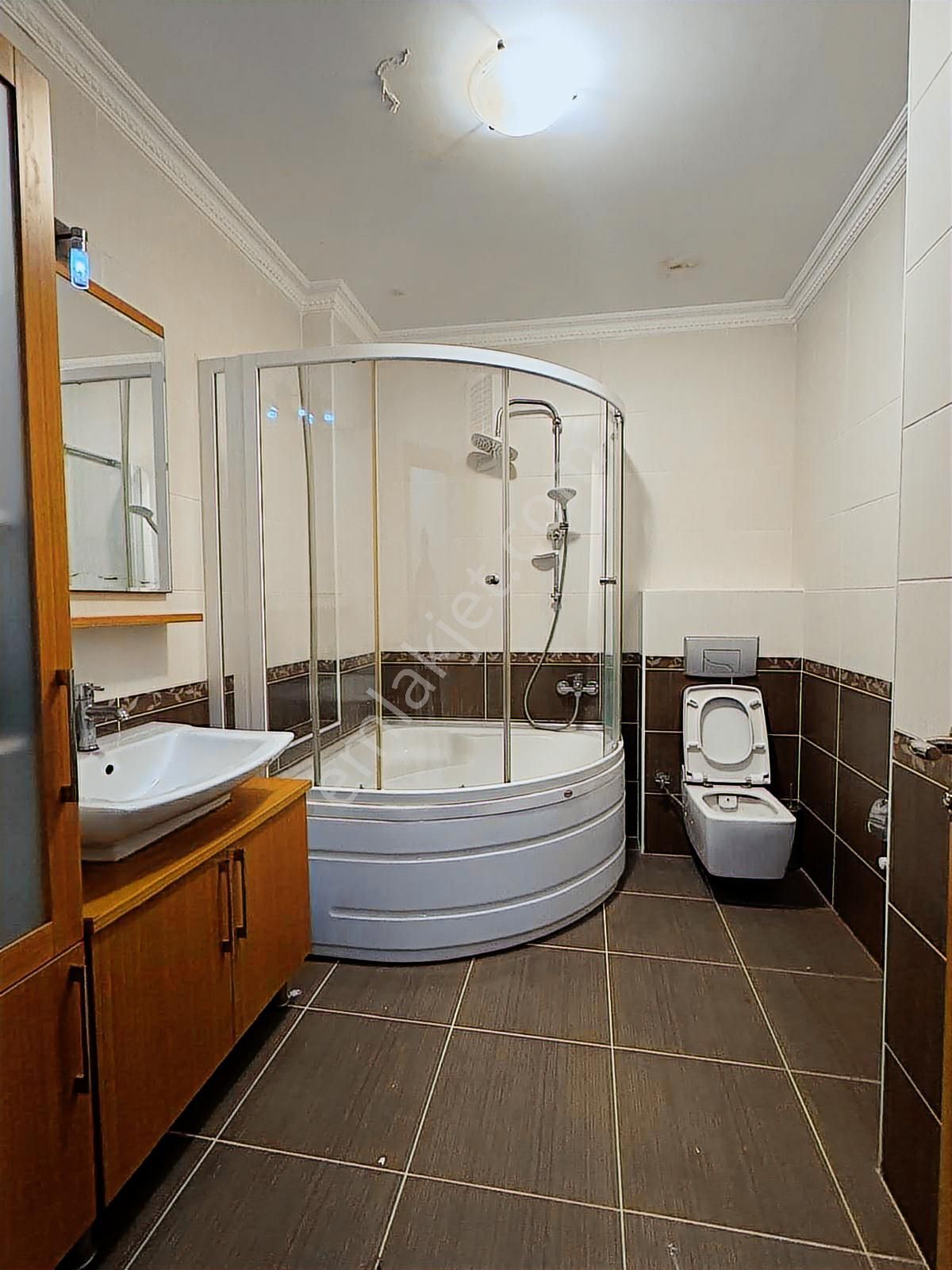 Mahir Emlak' Tan 10 Yıllık 150 M2 Otoparklı 3+1 Kiralık Daire - Görsel 10