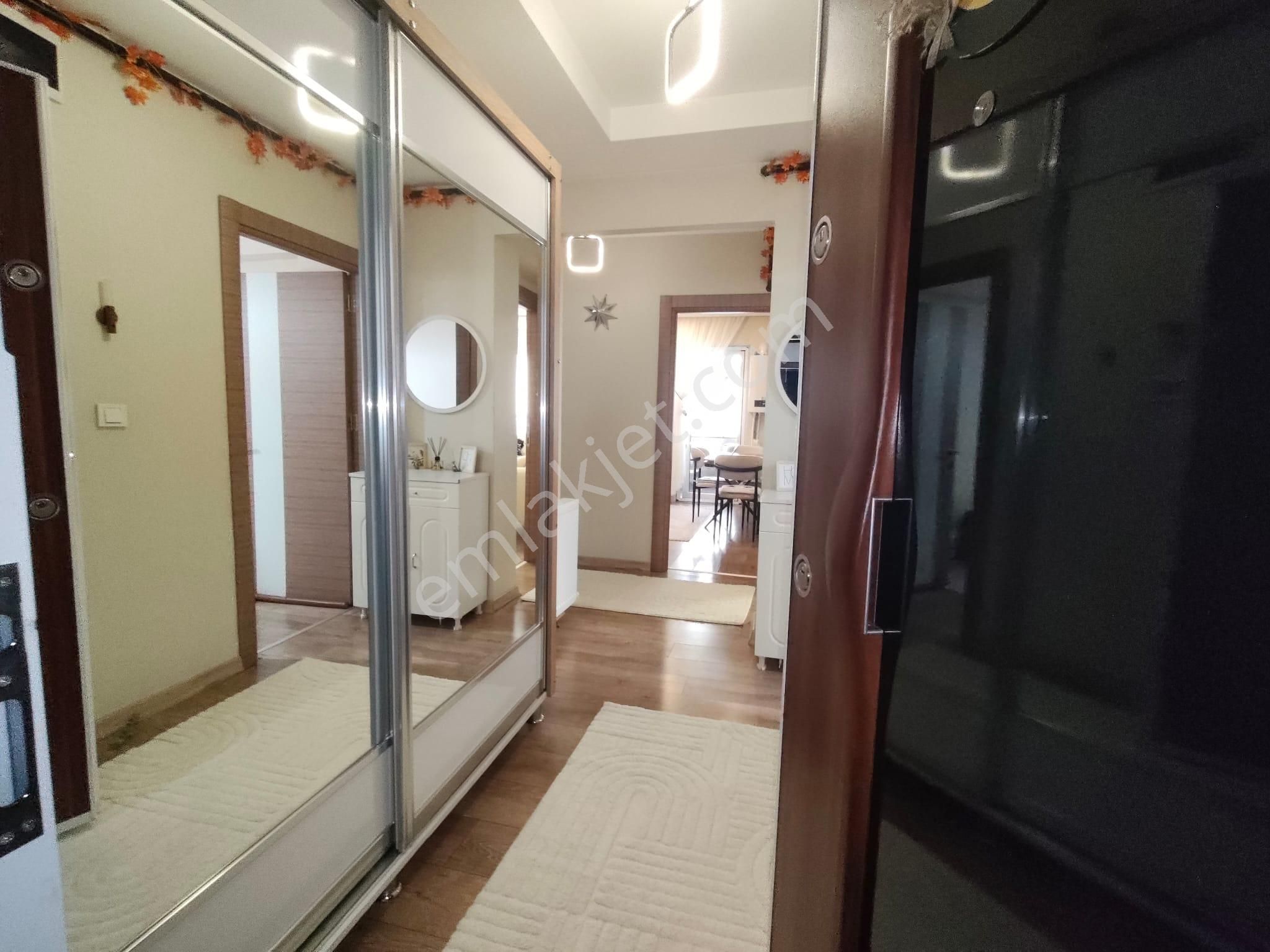 Yılmaz Gayrımenkul Den Ayın Son Fırsatı Asansörlü 6 Yıllık Bina Ultra Yapılı Şahane Yüksek G 3845