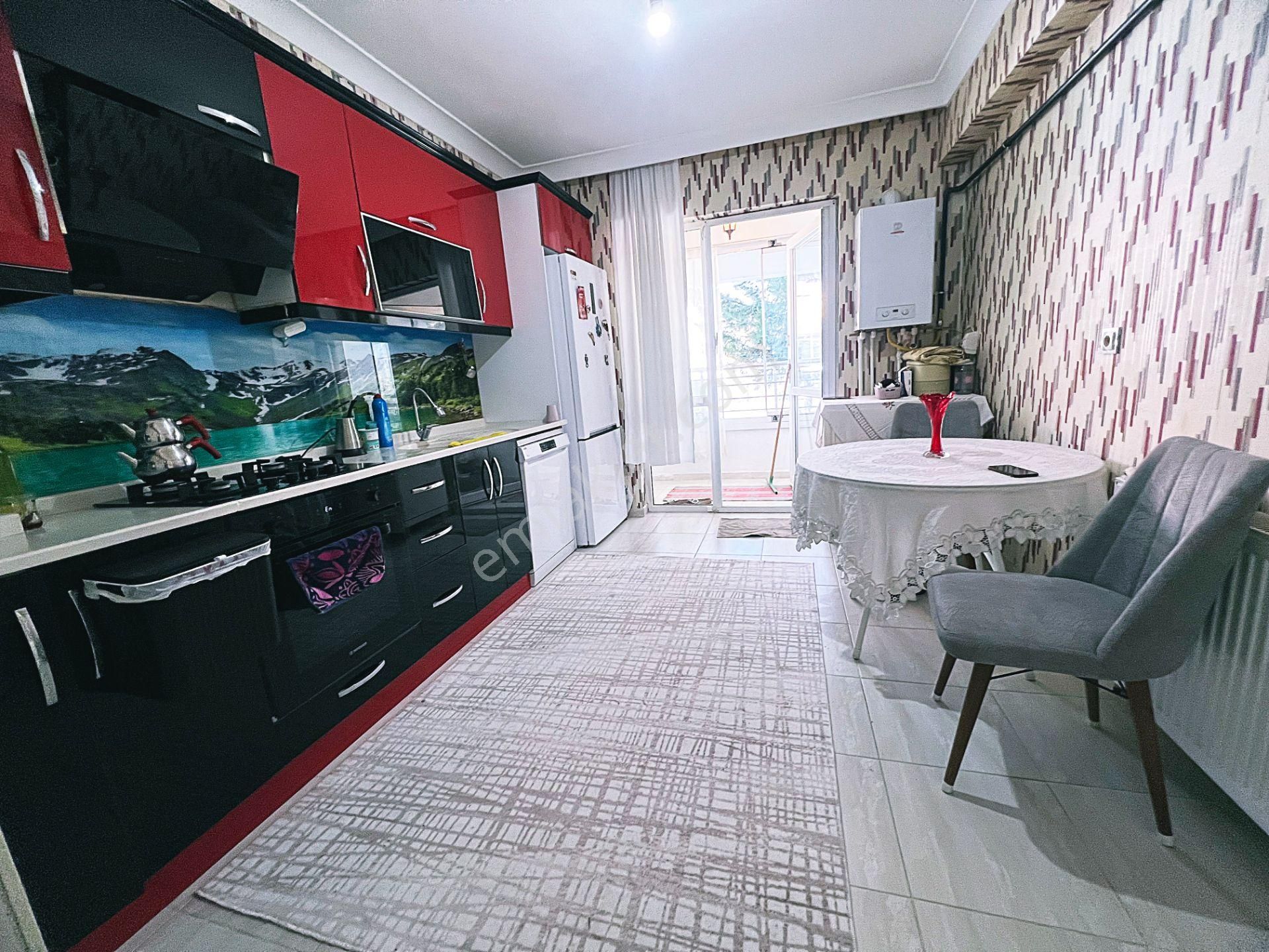 Cihandan Şehitkubilayda Karakeçili Cadde Yakını Satlık 3+1 Daire - Görsel 2