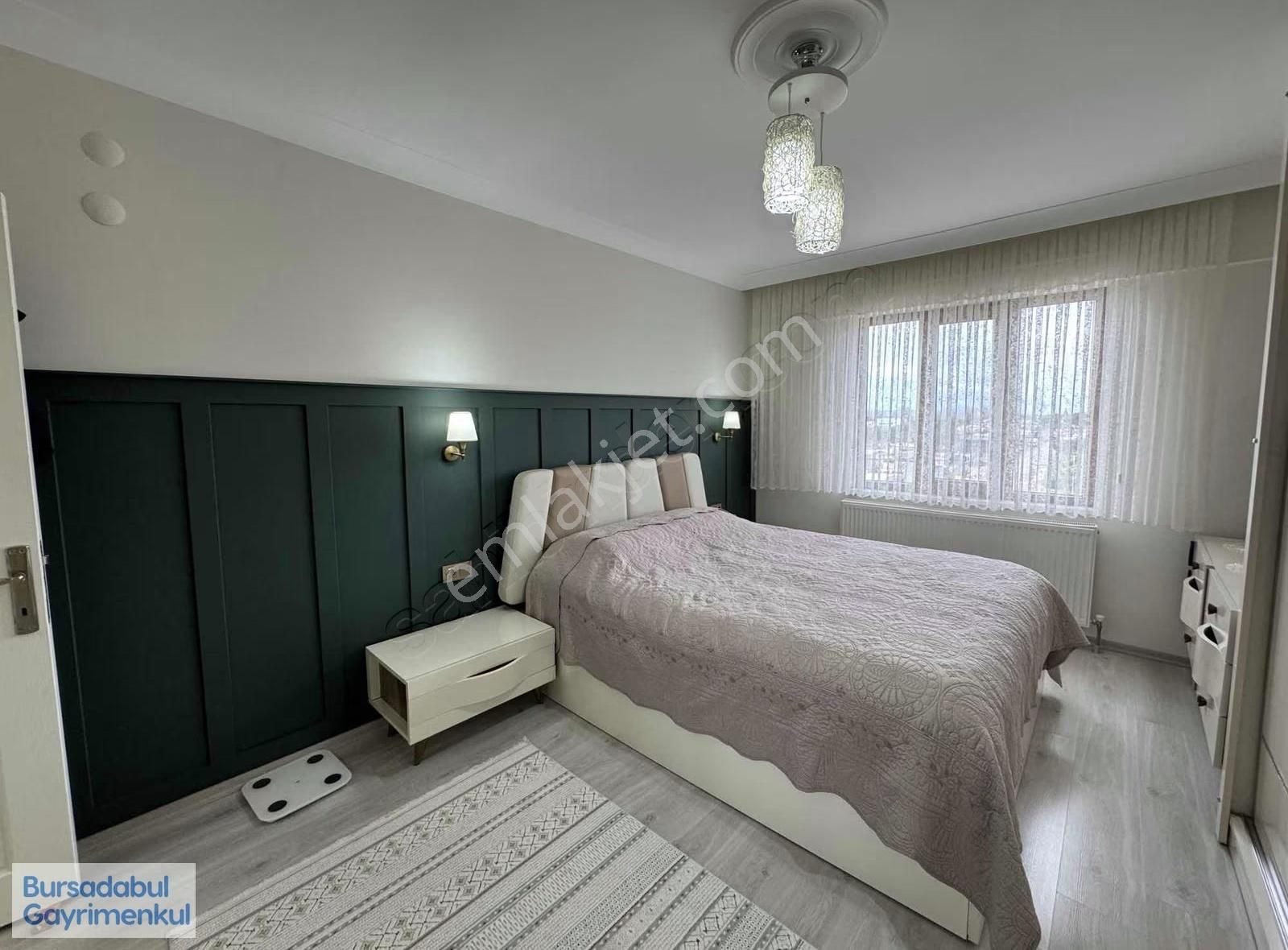 Bursadabul'dan Yunusemre Mah. Köşe ,ara Kat ,caddeüstü 3+1 Daire - Görsel 20