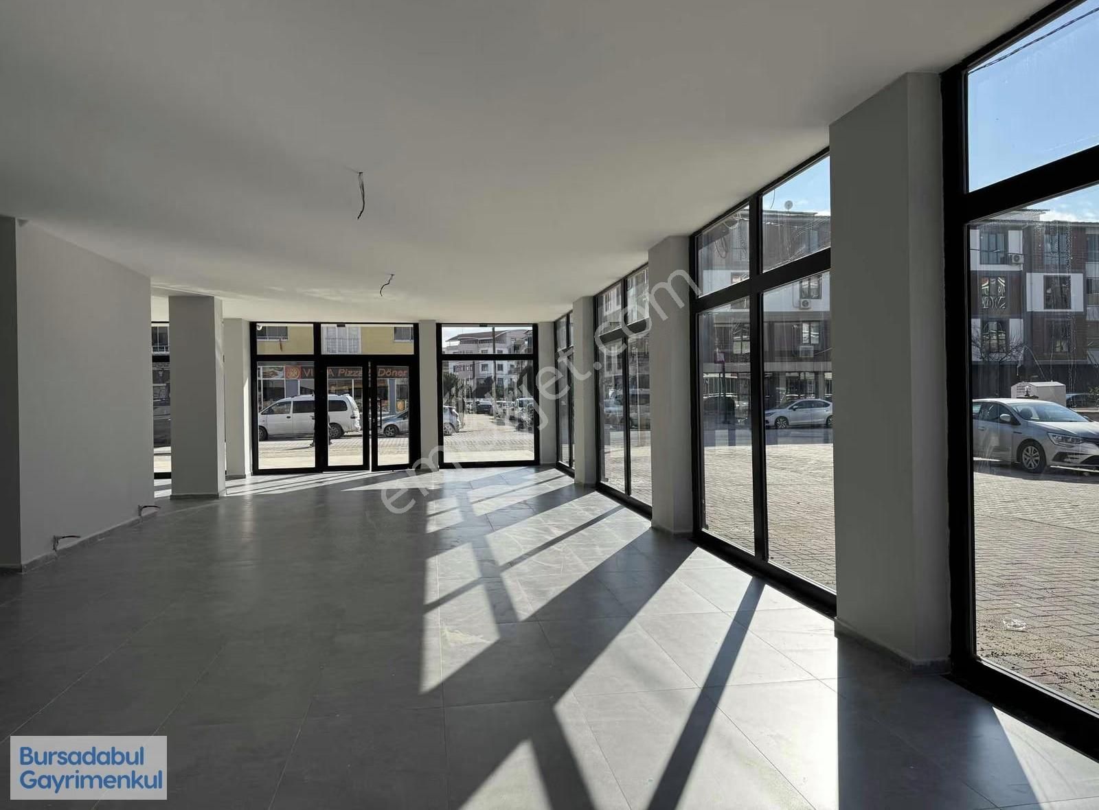Bursadabul'dan Barış Mah. Fatih Caddesi Köşe İşyeri 220.m2 - Görsel 10