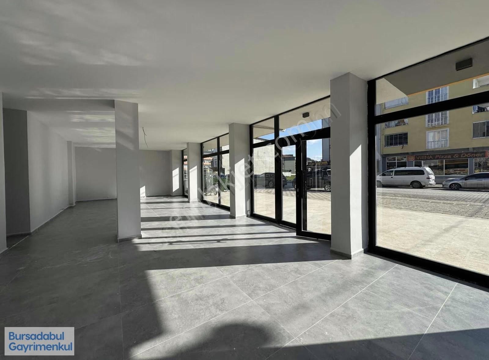 Bursadabul'dan Barış Mah. Fatih Caddesi Köşe İşyeri 220.m2 - Görsel 12